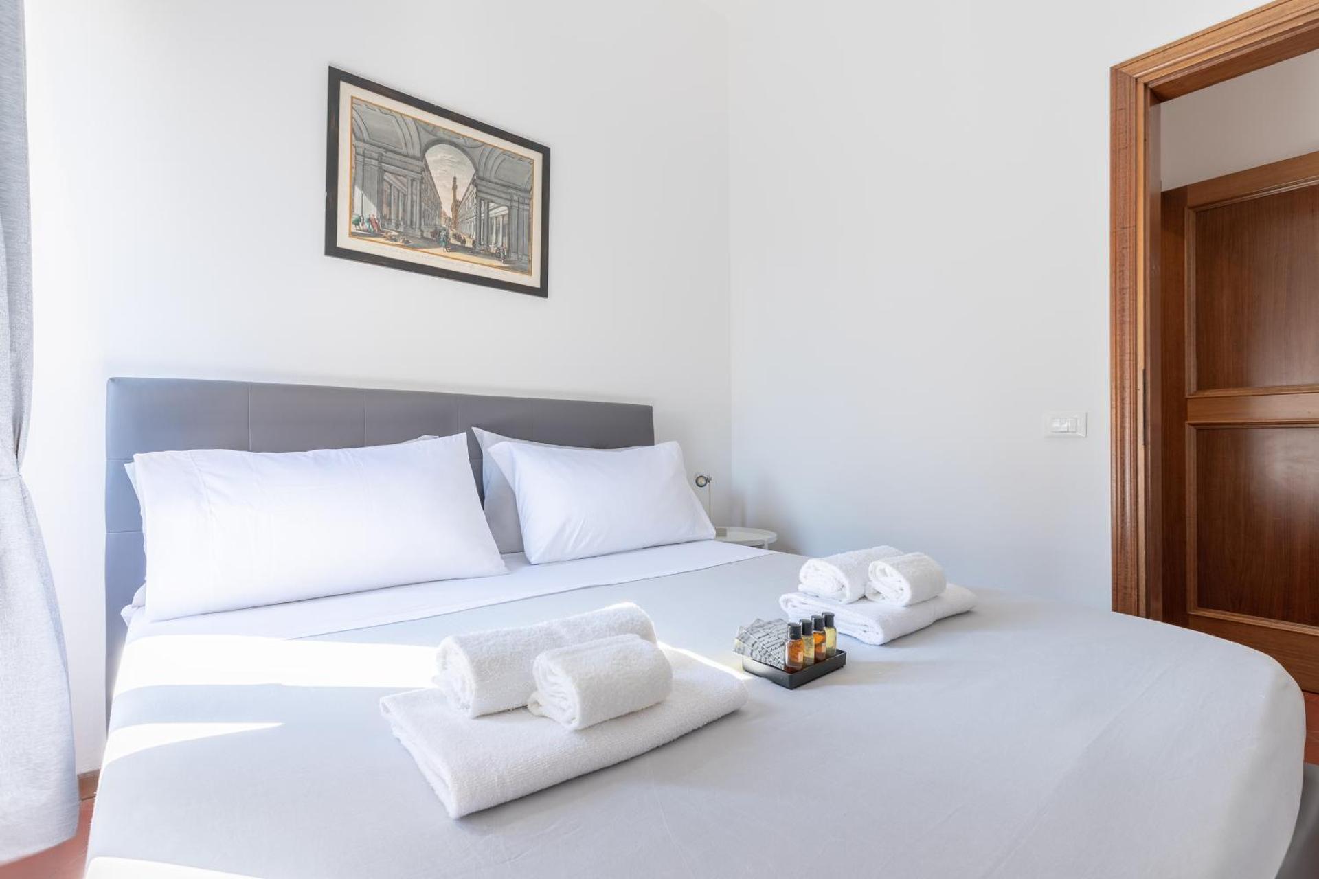 Porta Romana-Boboli -Florentine Charm Free-Wifi - Photo 23