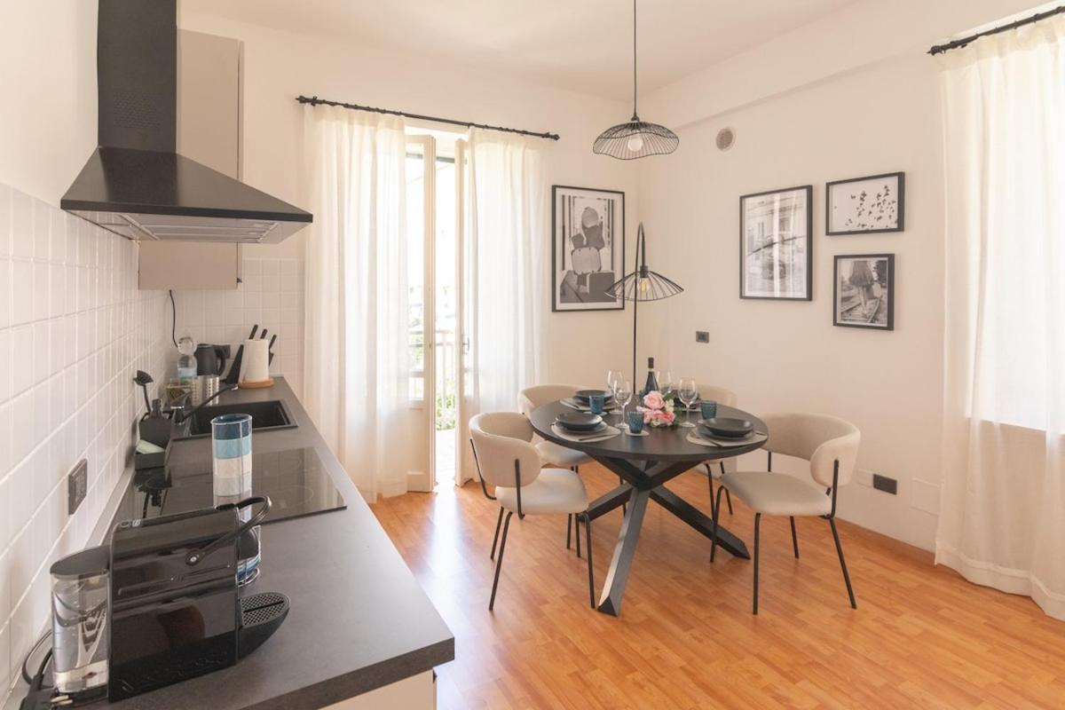 Perugia urban retreat and Light Sauna on king bed - Photo 35