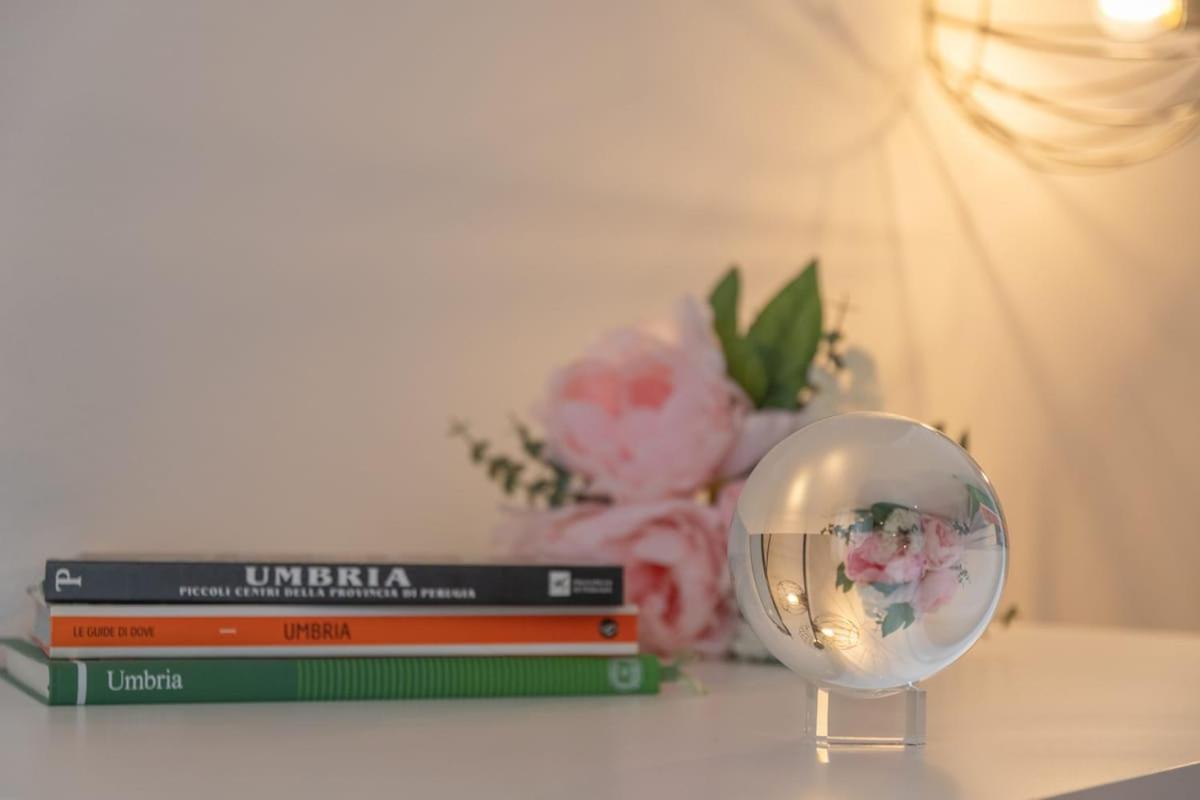 Perugia urban retreat and Light Sauna on king bed - Photo 46