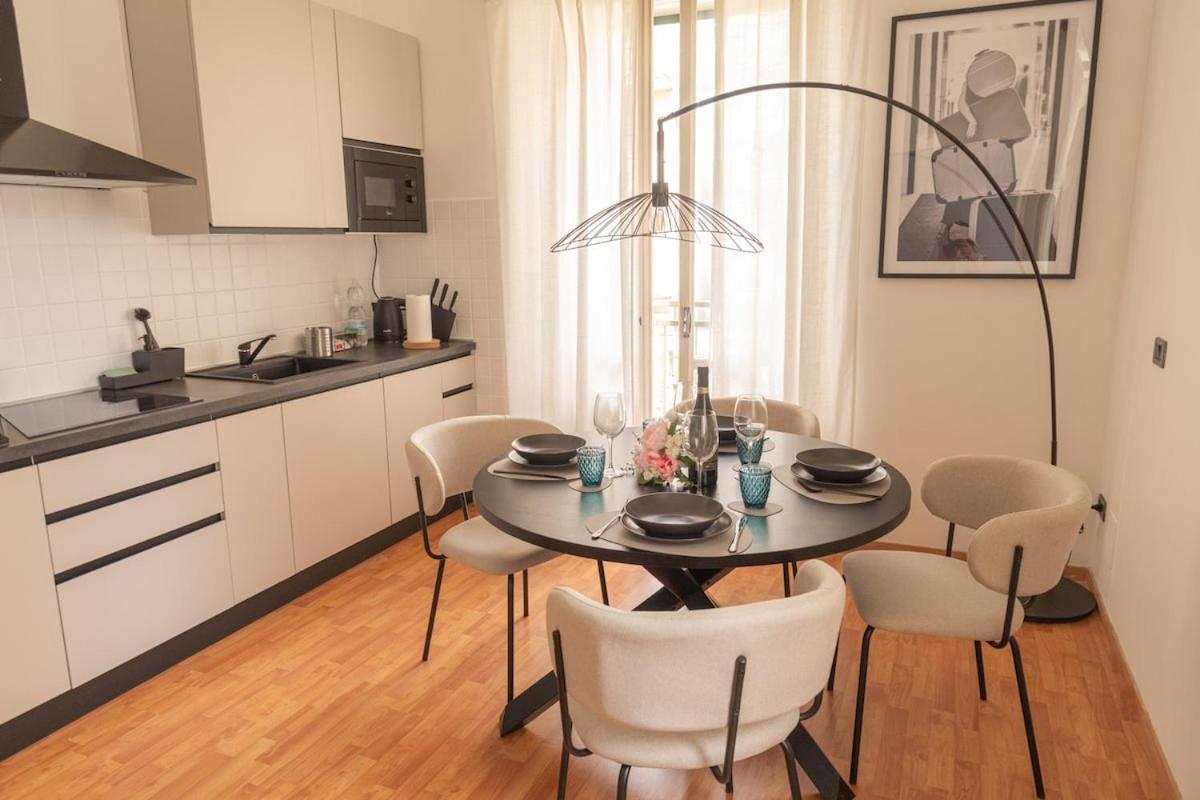 Perugia urban retreat and Light Sauna on king bed - Photo 6