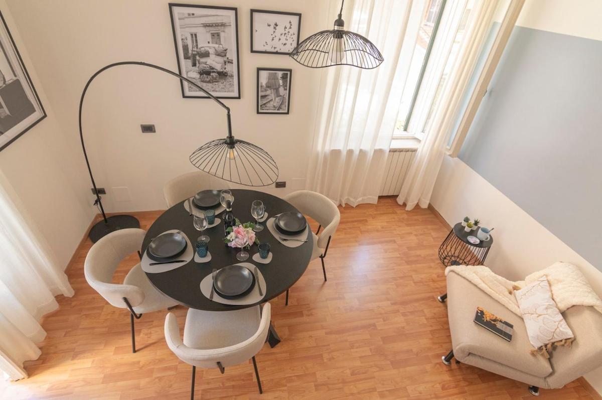 Perugia urban retreat and Light Sauna on king bed - Photo 19