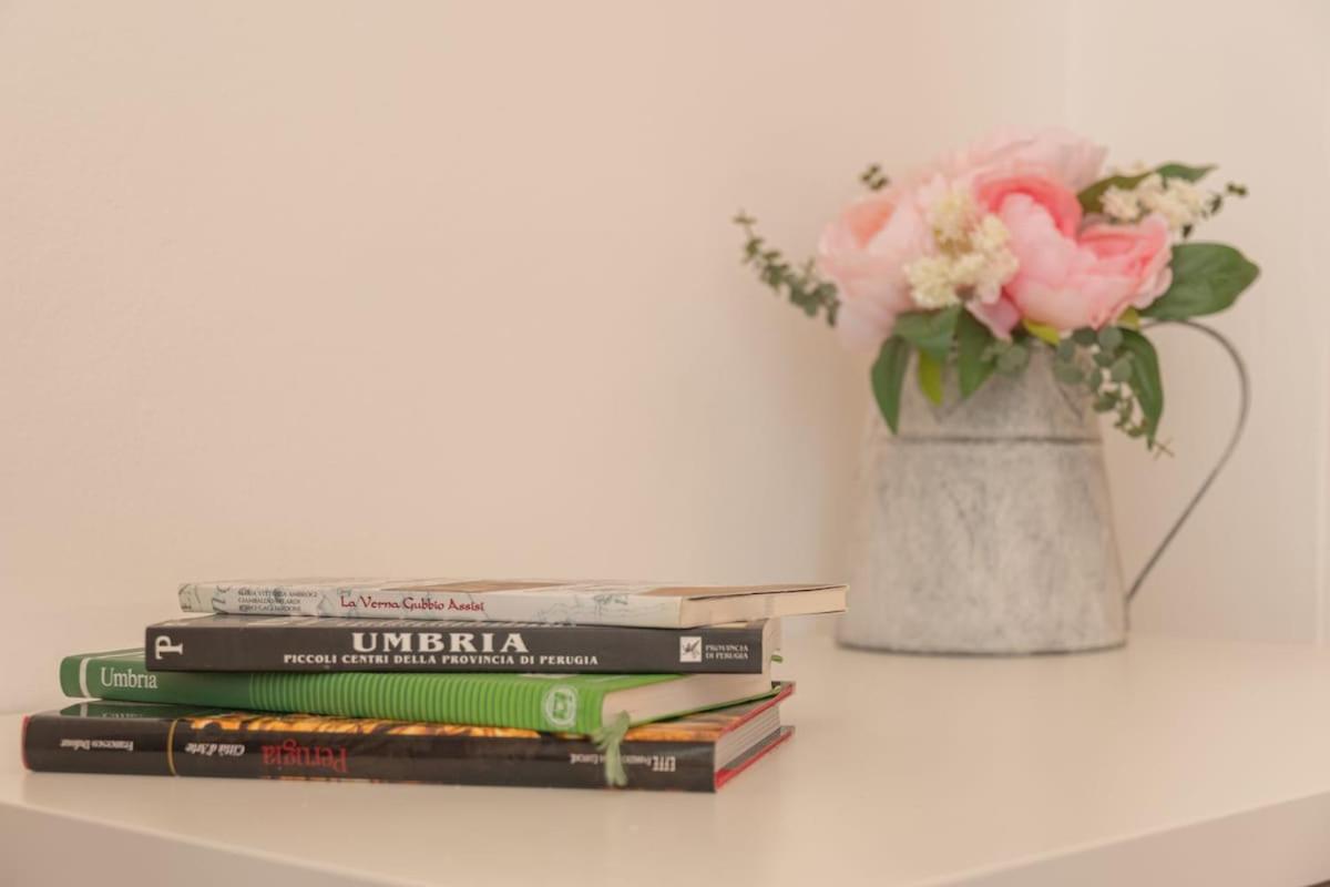 Perugia urban retreat and Light Sauna on king bed - Photo 20