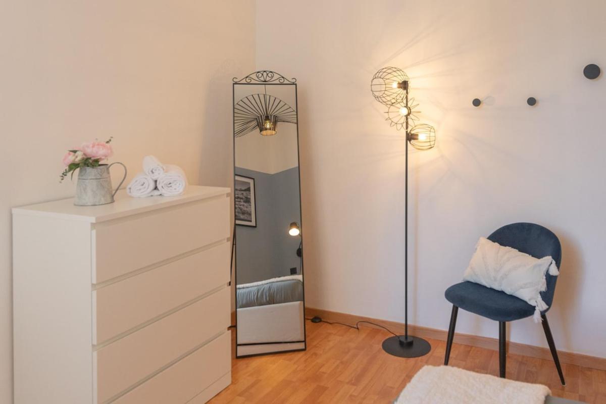 Perugia urban retreat and Light Sauna on king bed - Photo 24
