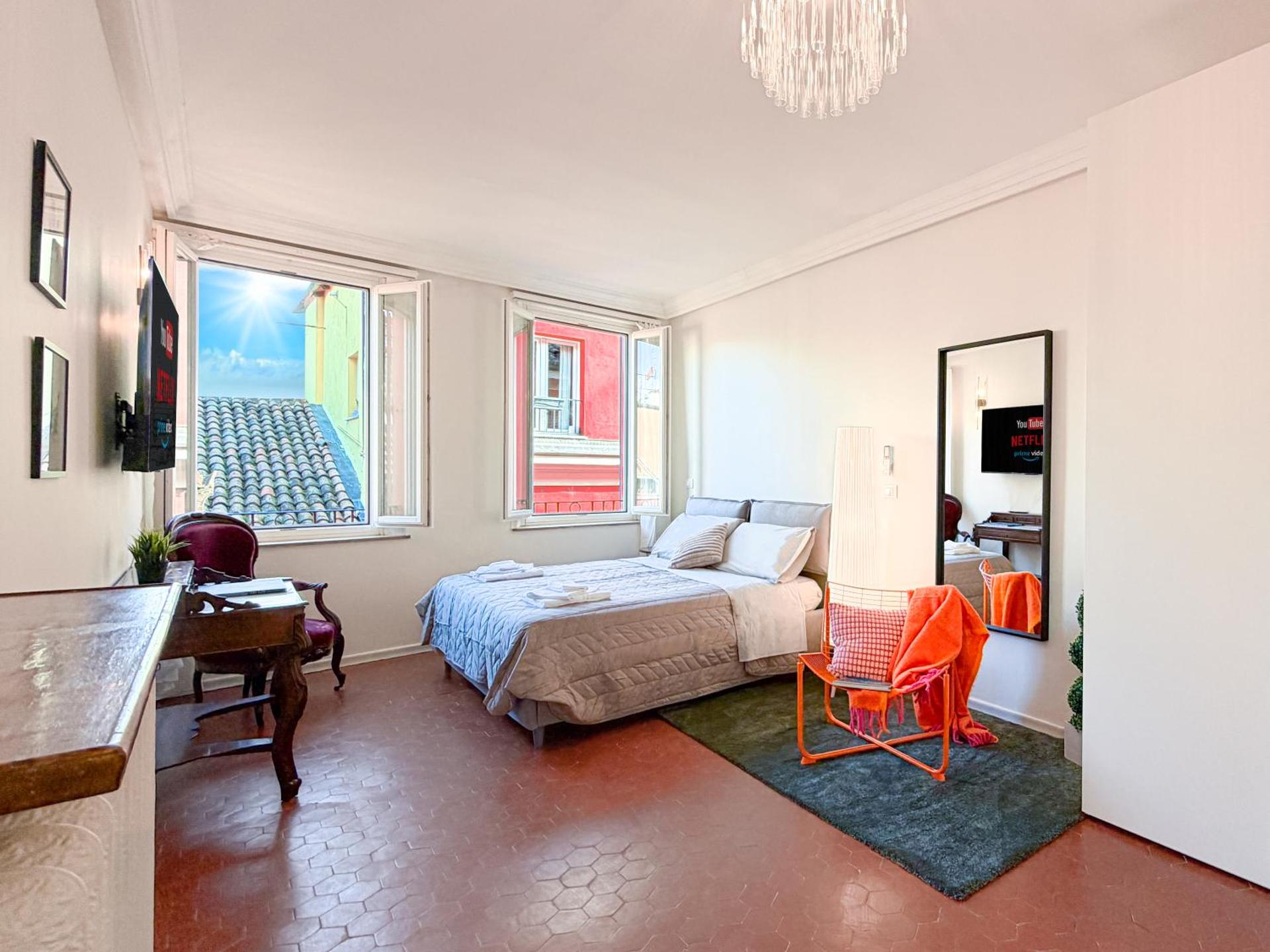 Attico d'Autore in Piazza con Vista Ghirlandina - Photo 27