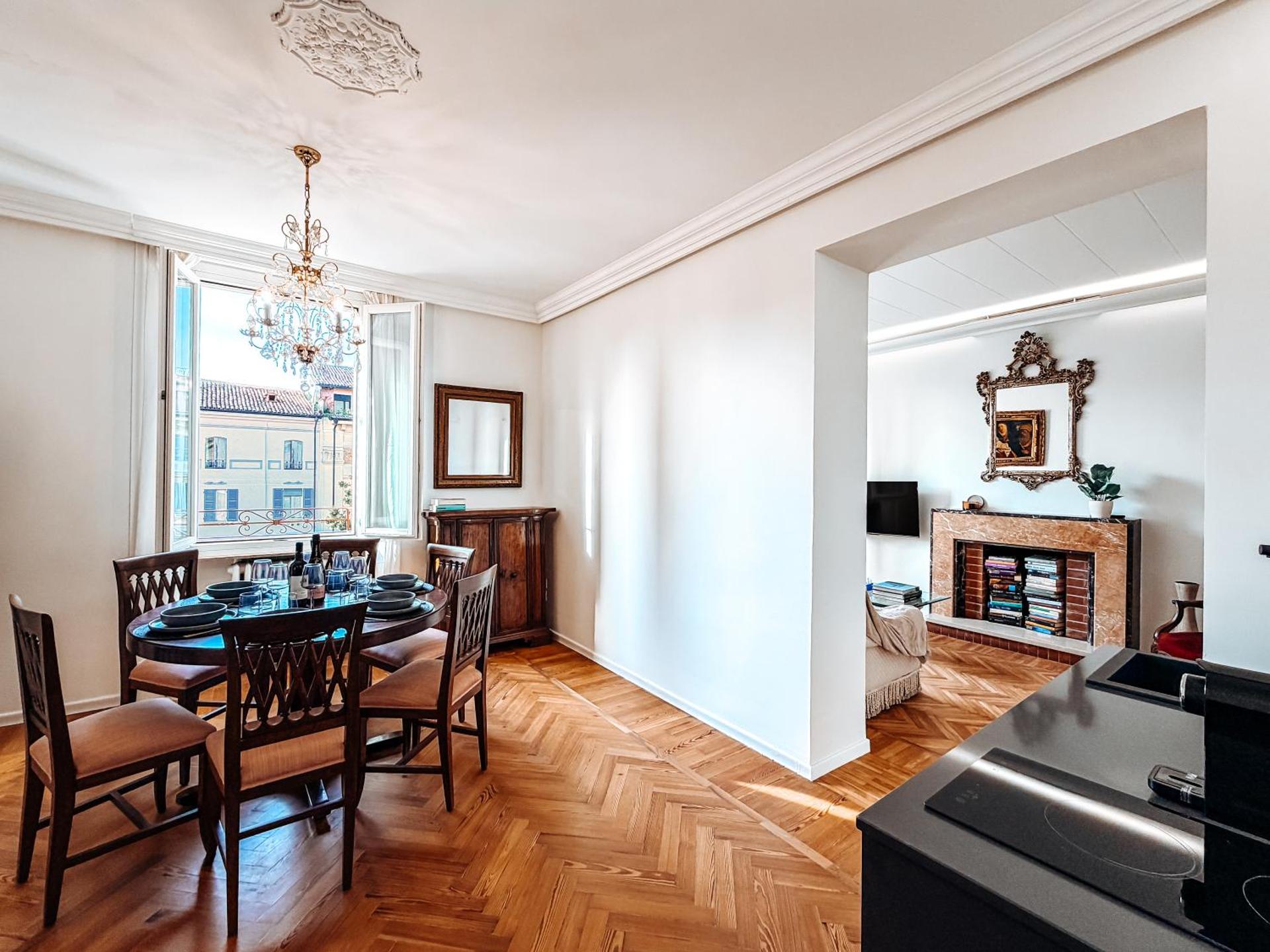 Attico d'Autore in Piazza con Vista Ghirlandina - Photo 17