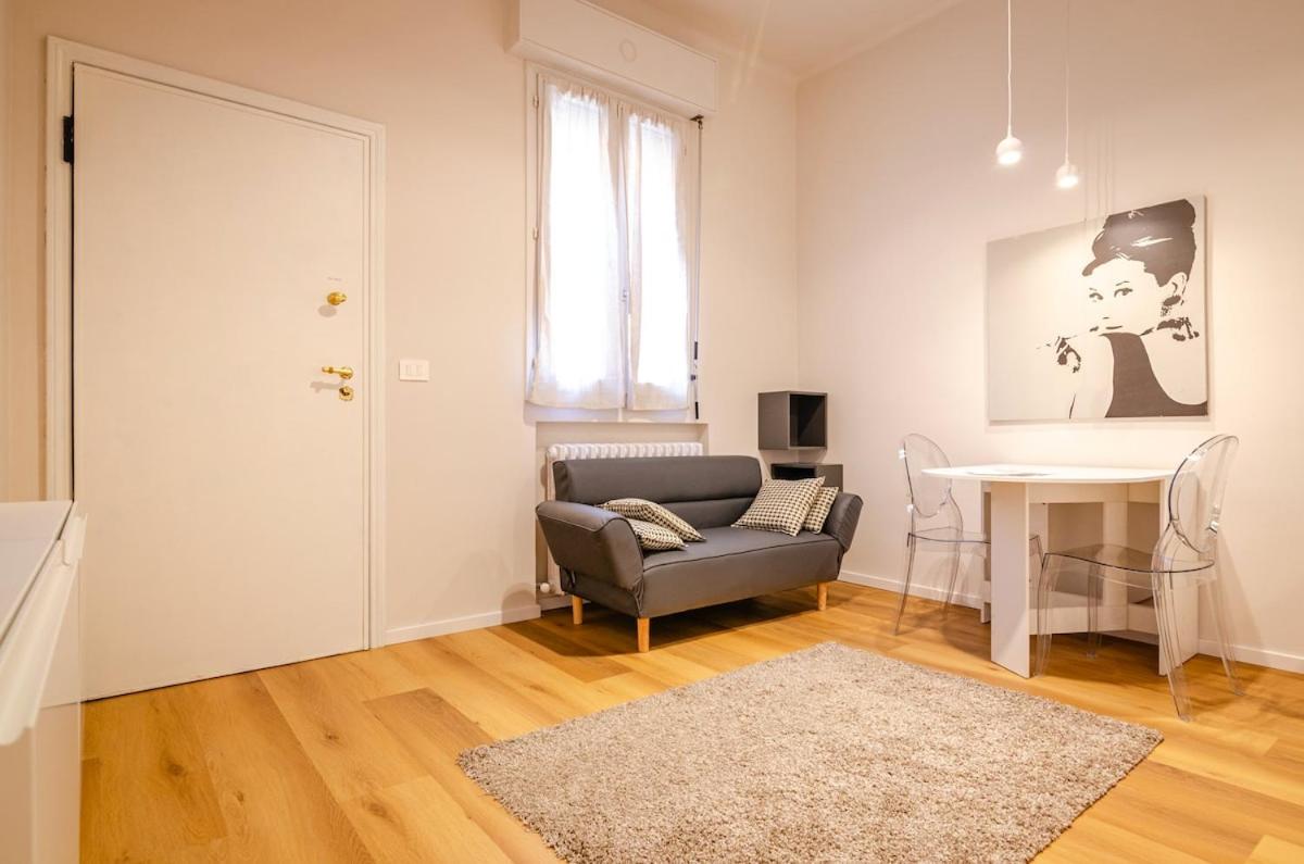 Three-Bedroom Apartment - Photo 2