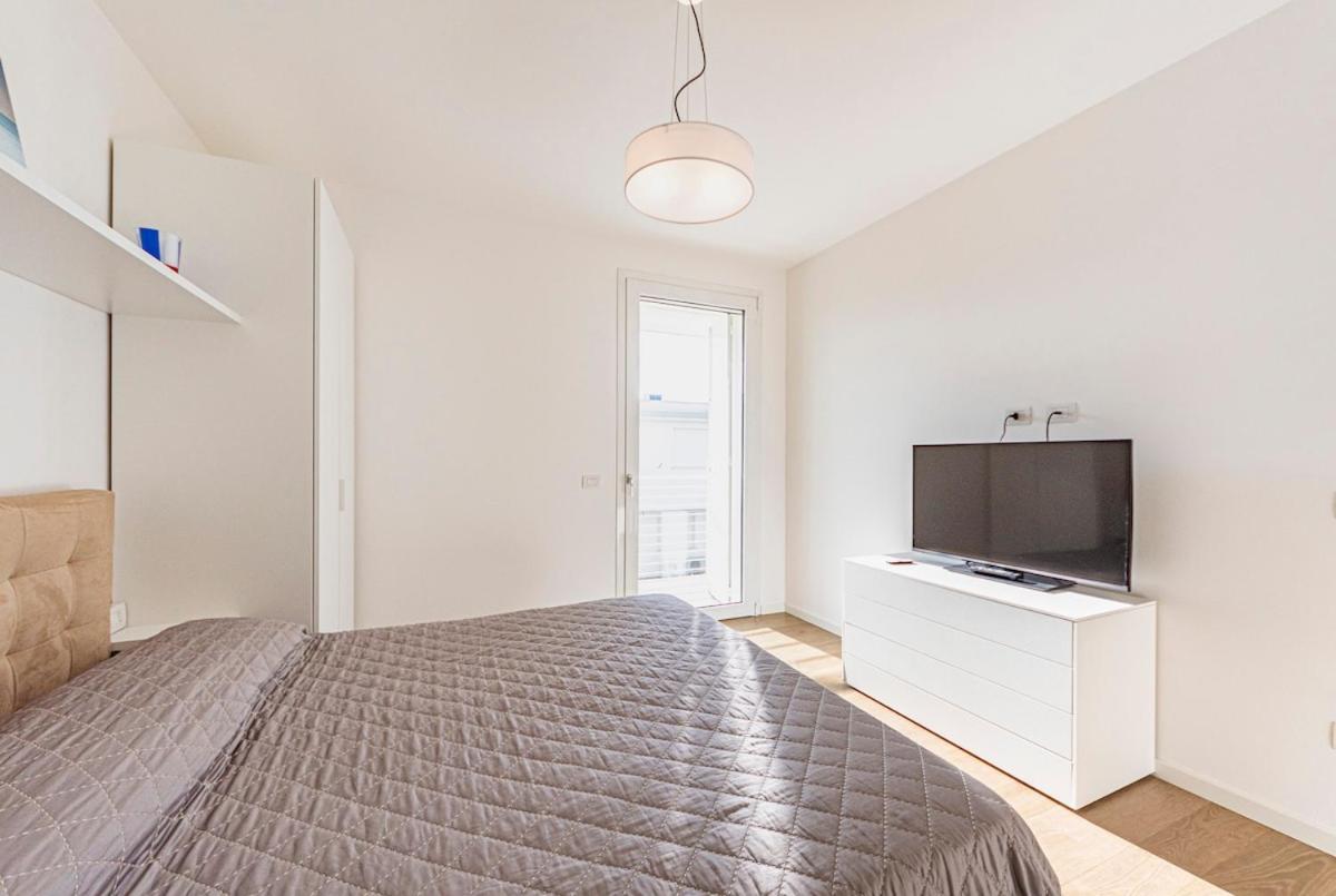 Stylish Poolside Apartment, Jesolo-Venice - Photo 15