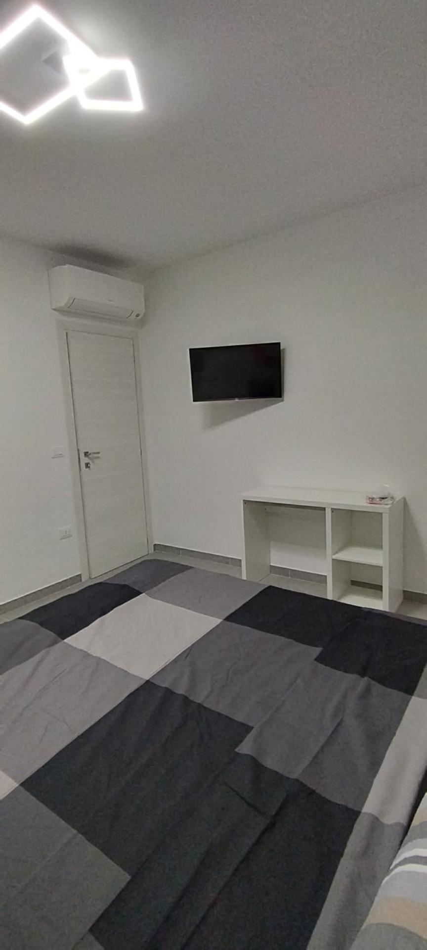 Antonio Home - Photo 7