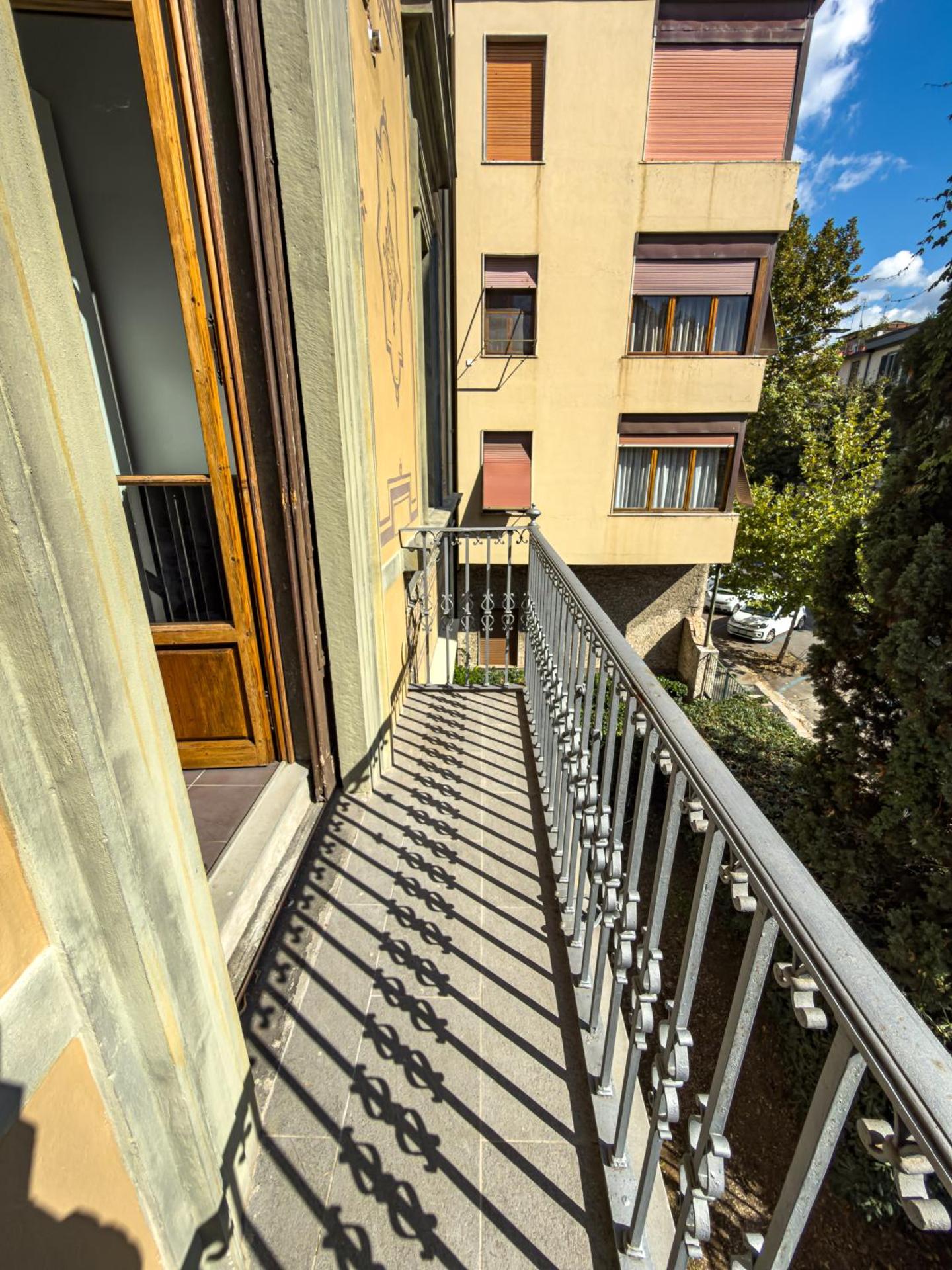 Viale Volta Authentic Apartment - Photo 12