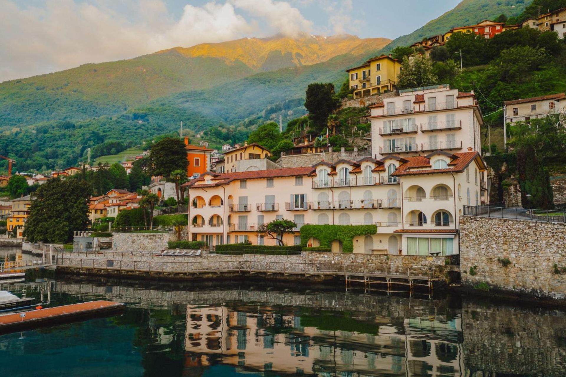 Exclusive Garden Apartment with Lake View & Pool