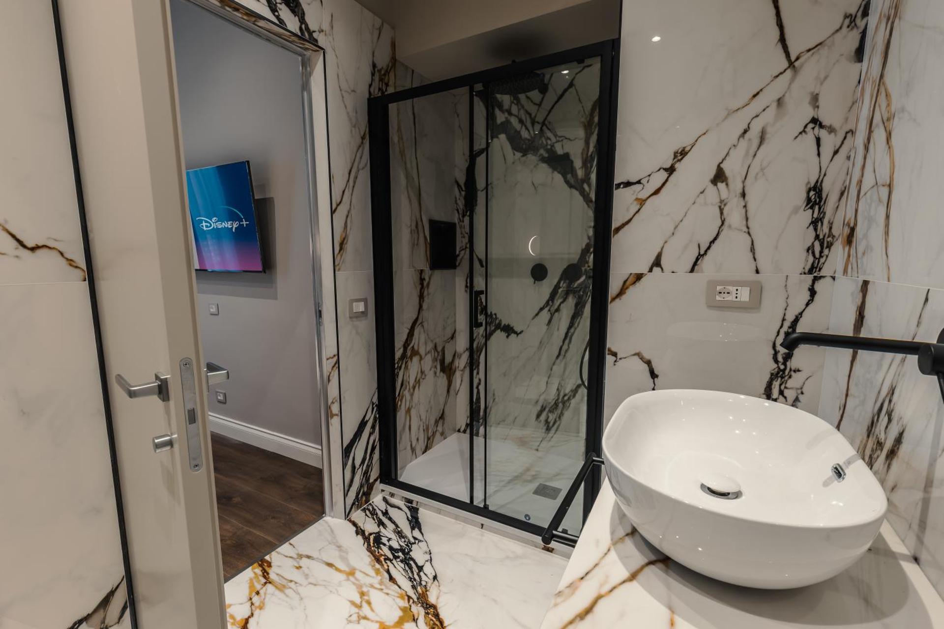 FOUR Suites Pantheon - Photo 41