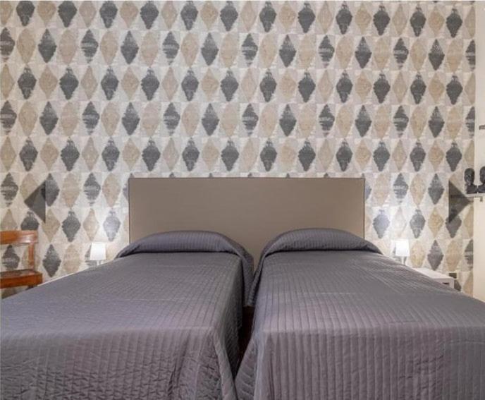 Lights of Trastevere - Photo 14