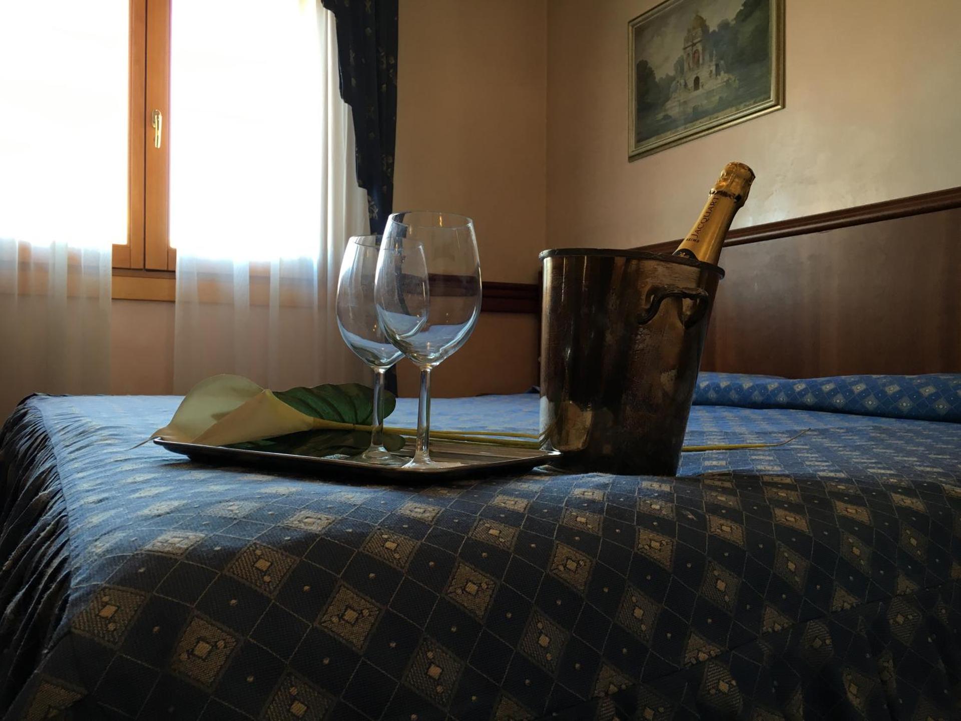 Hotel Minerva - Photo 160