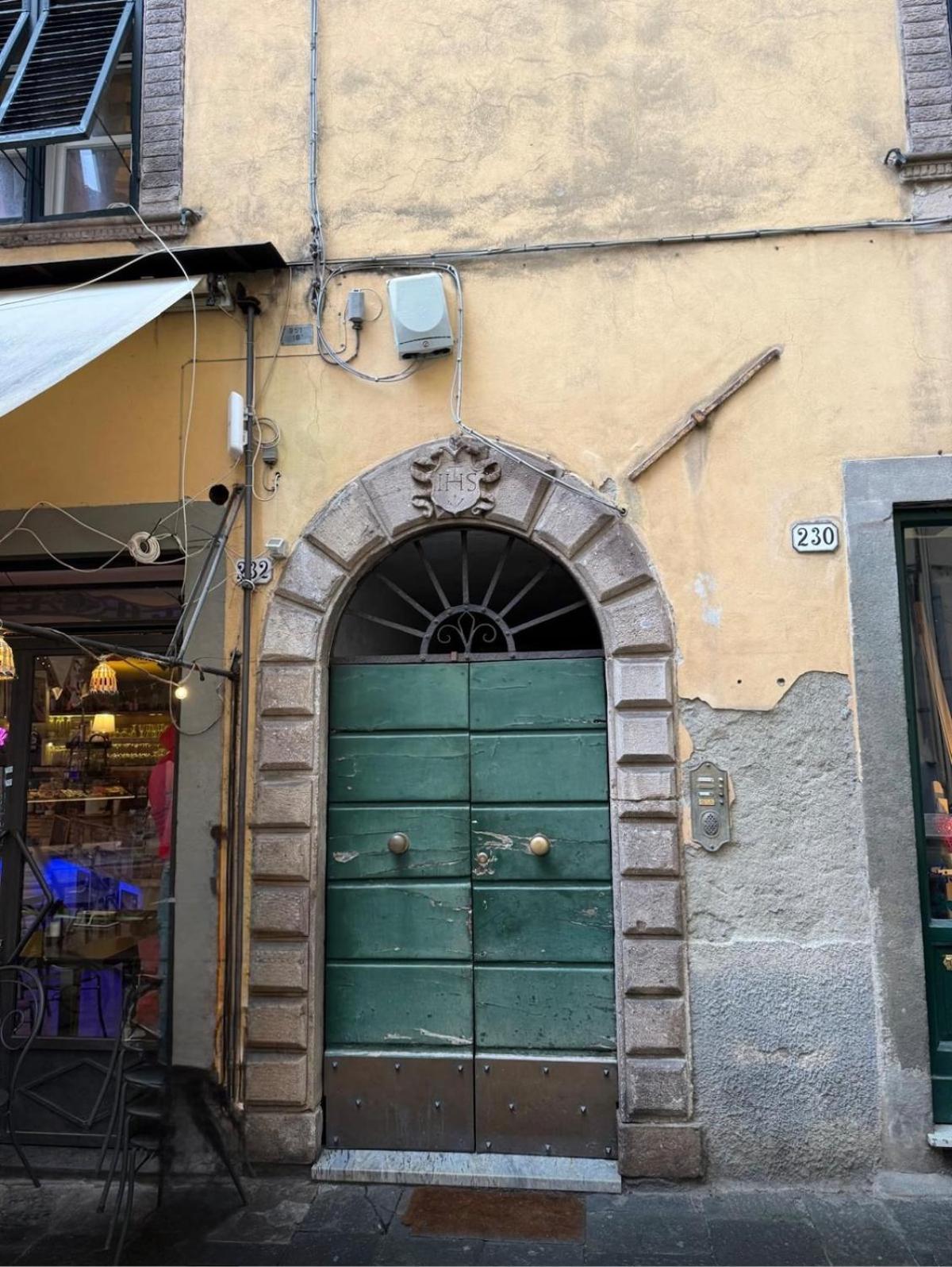 Casa Luisa - Historic Center Lucca, panoramic terrace, AC, up to 6 guests - Photo 18