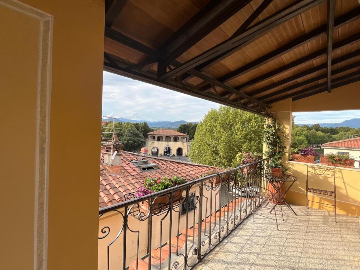Casa Luisa - Historic Center Lucca, panoramic terrace, AC, up to 6 guests - Photo 28