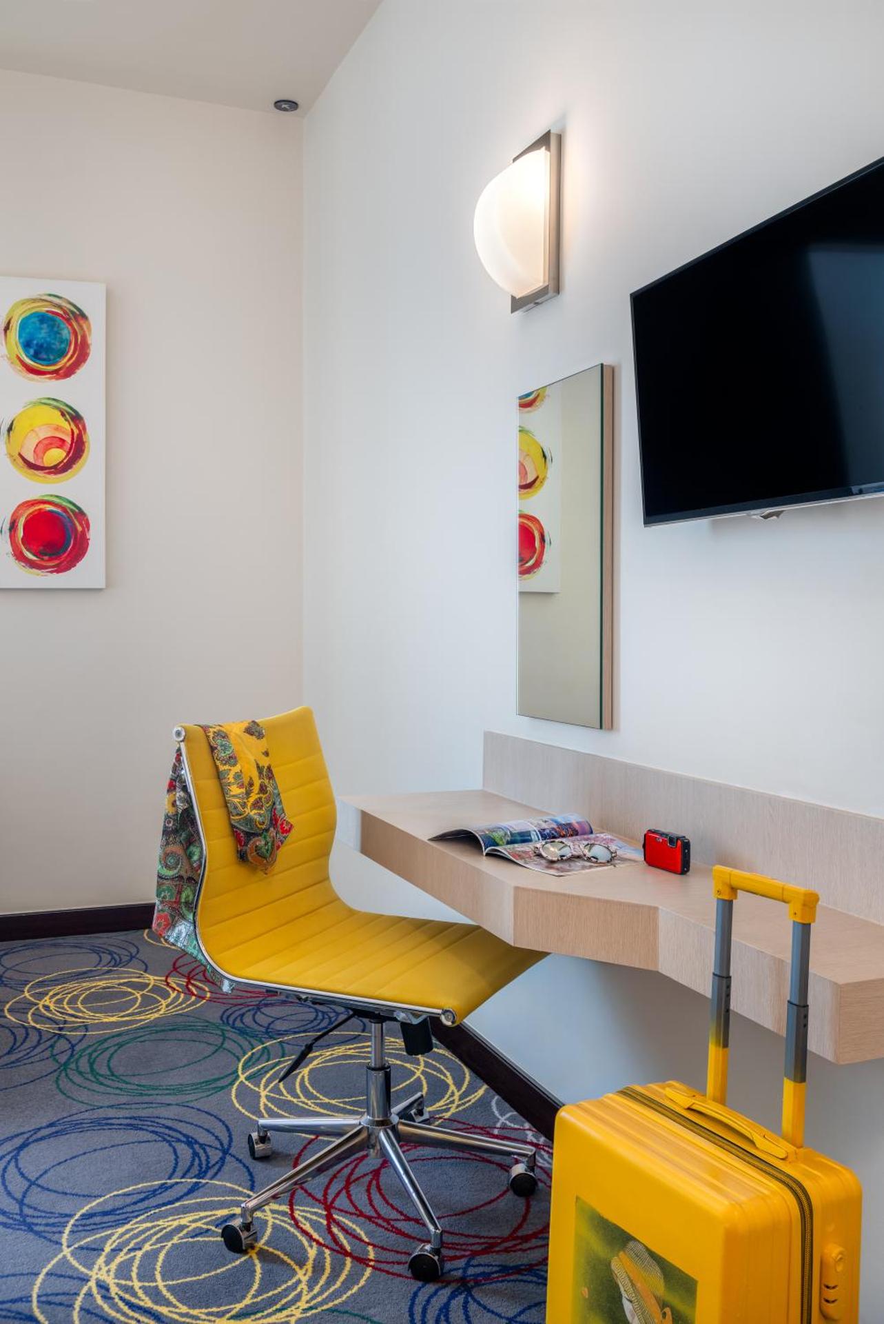 Ibis Styles Dragon Mart Dubai - Photo 14