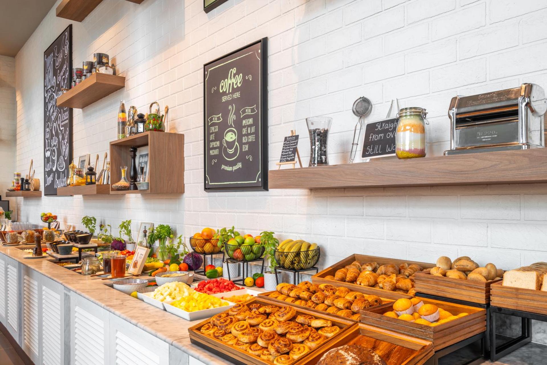 Ibis Styles Dragon Mart Dubai - Photo 72