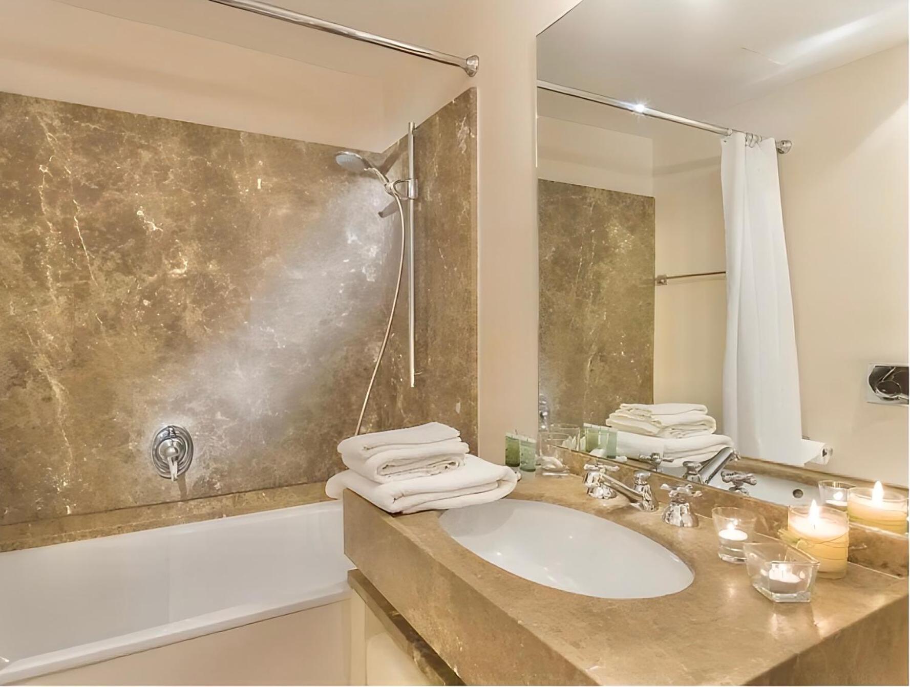 Golden Luxe-Penthouse Duomo ViewGarden & Parking - Photo 22