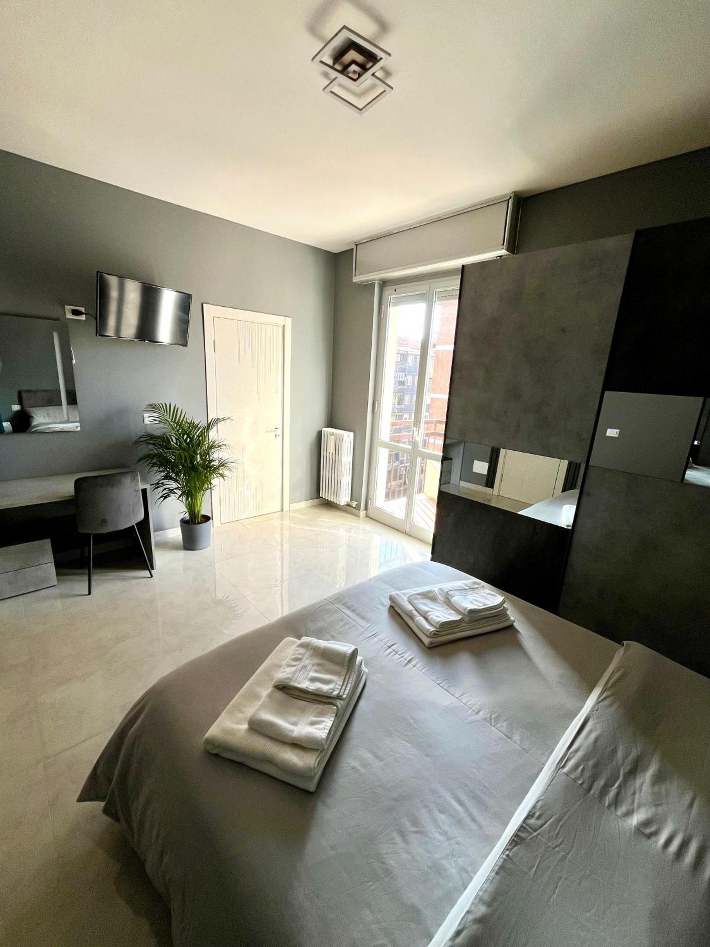 Room Reservations - Photo 18