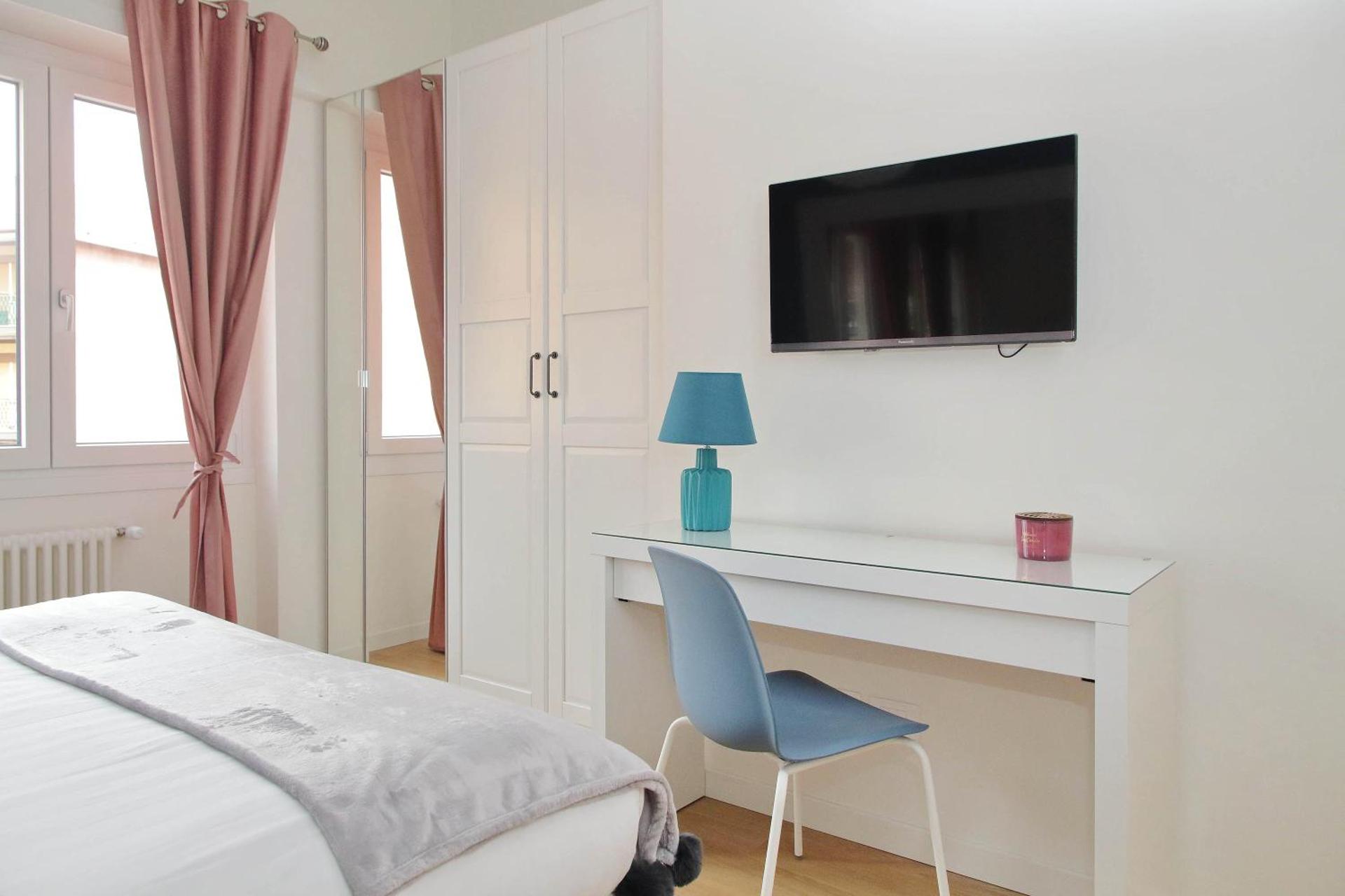 Spacious and cozy apartment near Metro A - Photo 4