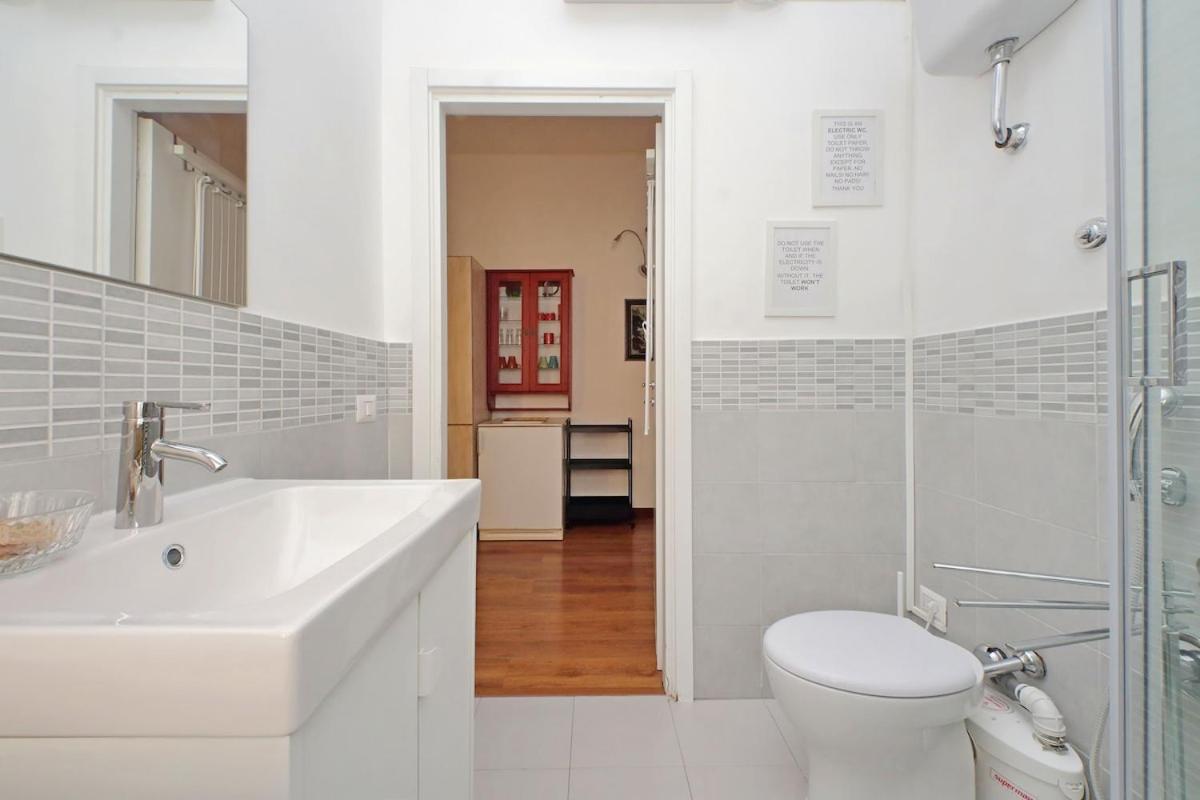 Warm, cozy apartment near the Colosseum - Photo 24
