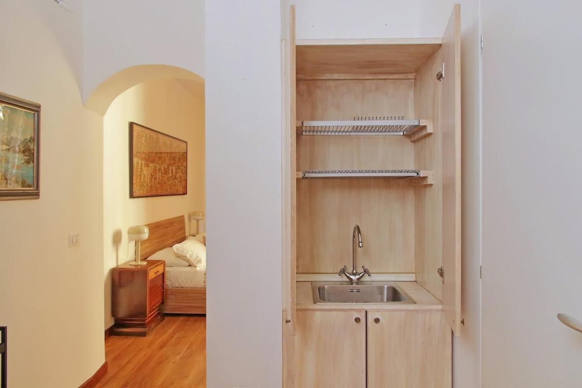 Warm, cozy apartment near the Colosseum - Photo 39