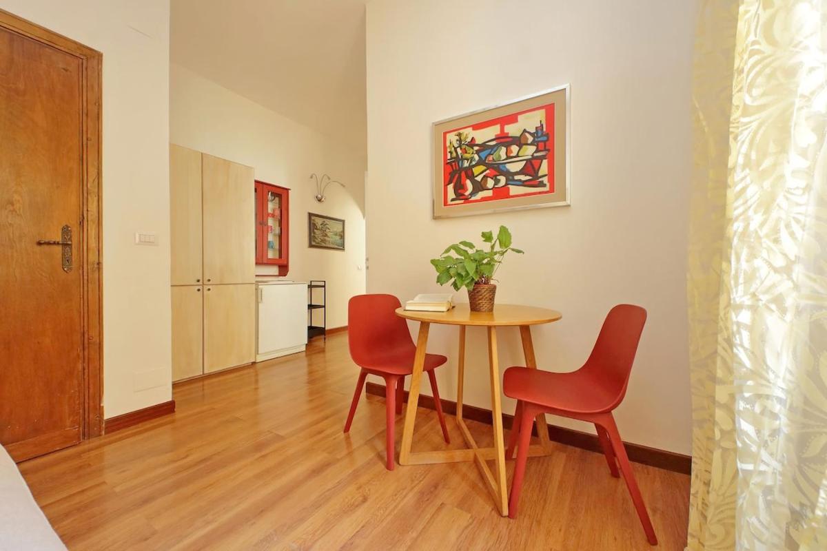 Warm, cozy apartment near the Colosseum - Photo 47