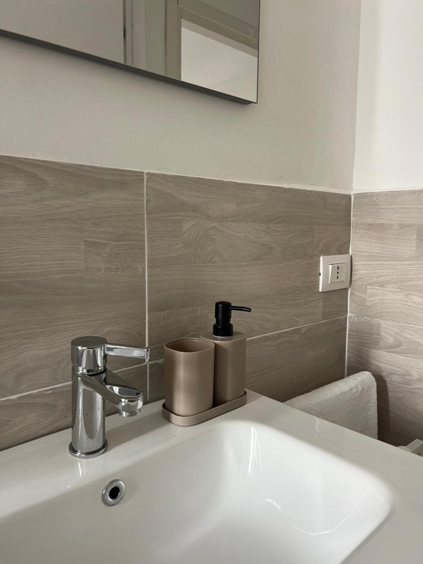 Modern apartment - strategic position for Duomo, Linate and Central station in 20 minutes - Photo 23