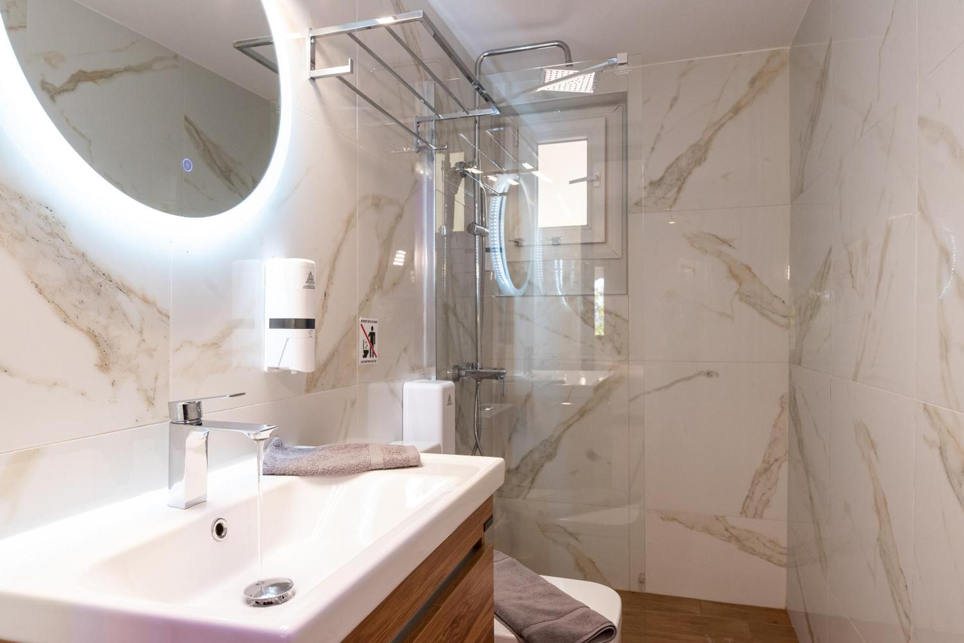 Nestel Near Athens Airport - Photo 21