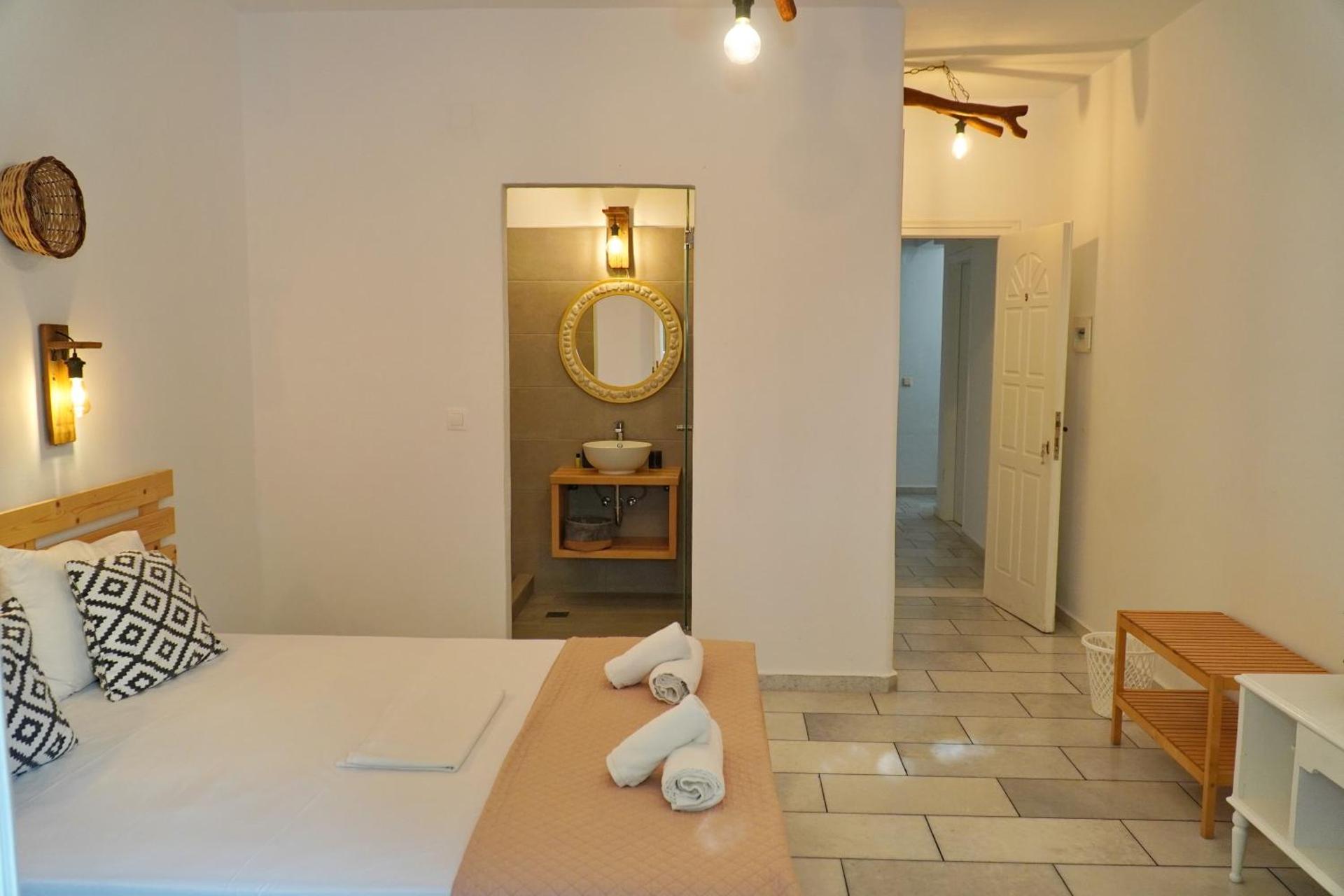 Camara Hotel - Photo 134