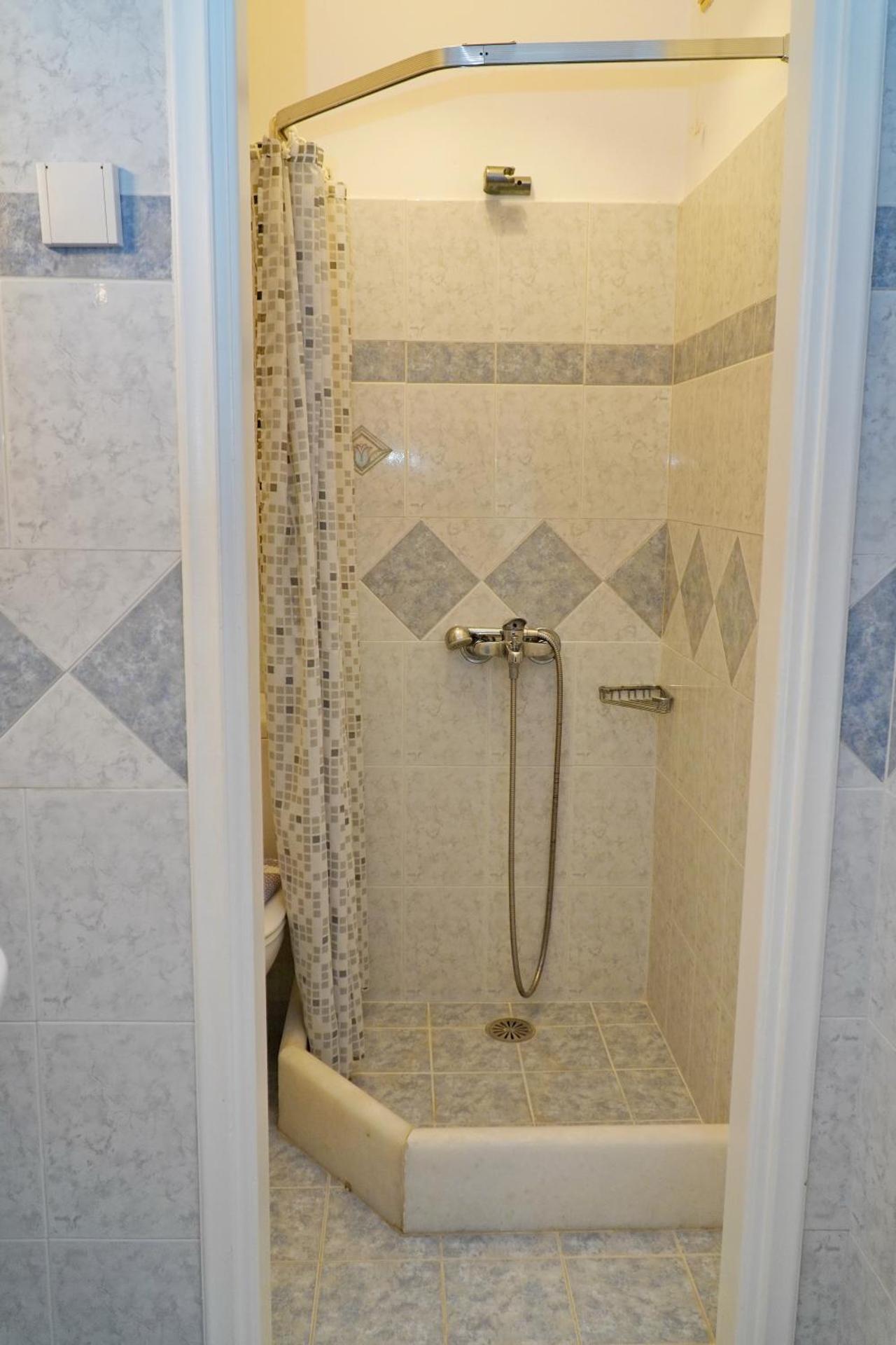 Camara Hotel - Photo 96