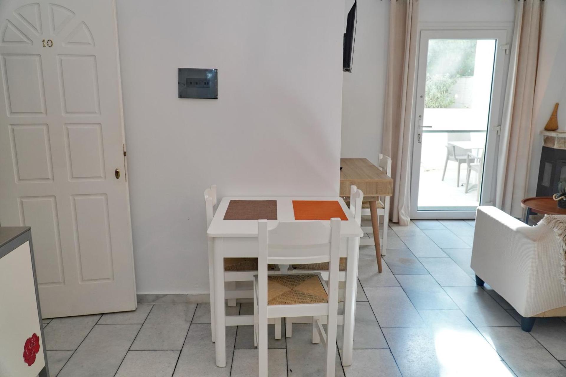 Camara Hotel - Photo 101