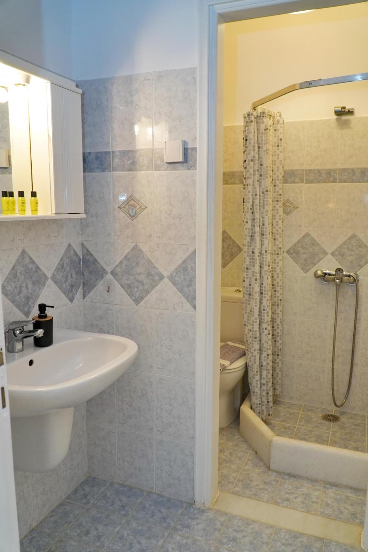 Camara Hotel - Photo 116