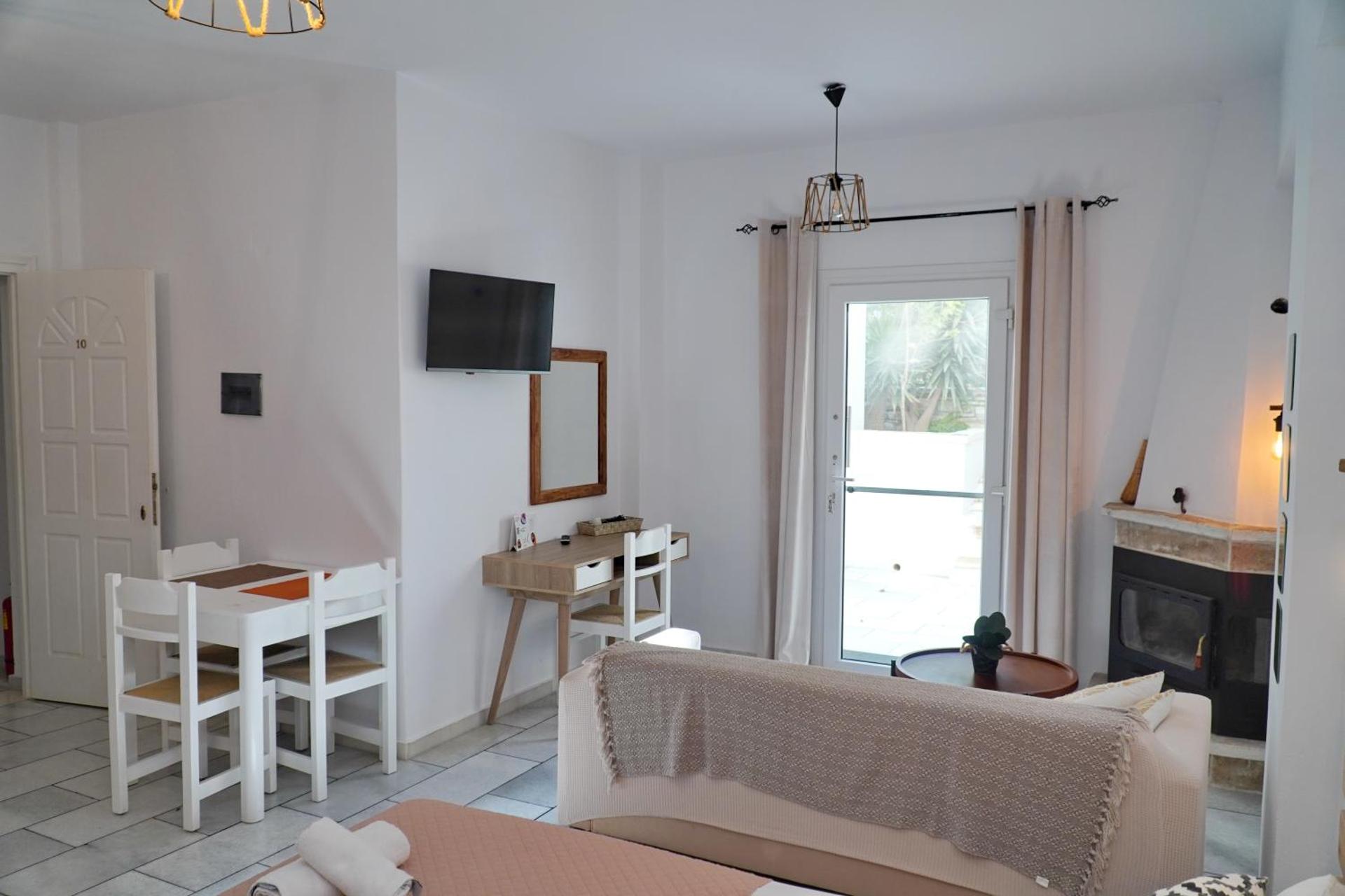 Camara Hotel - Photo 113