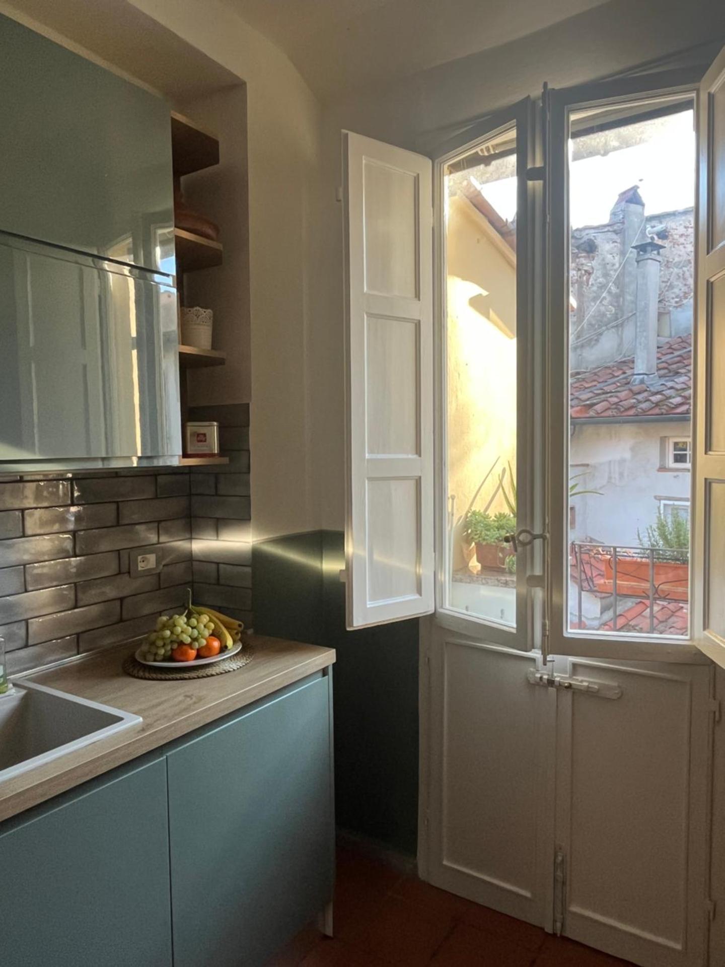 Casa Luisa - Historic Center Lucca, panoramic terrace, AC, up to 6 guests - Photo 10