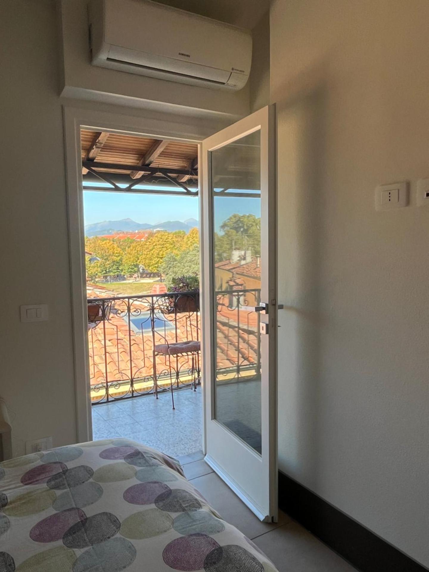 Casa Luisa - Historic Center Lucca, panoramic terrace, AC, up to 6 guests - Photo 39