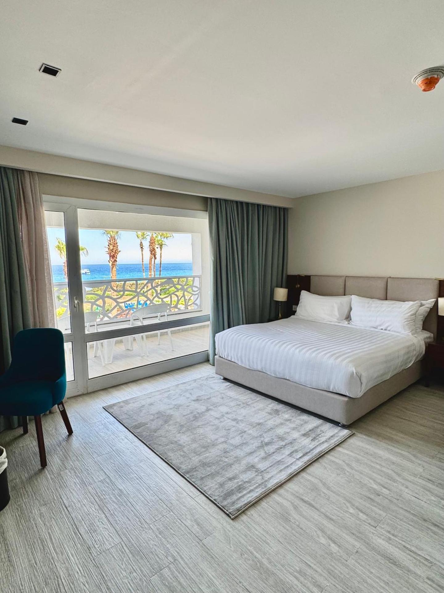 Standard Double or Twin Room with Sea View
