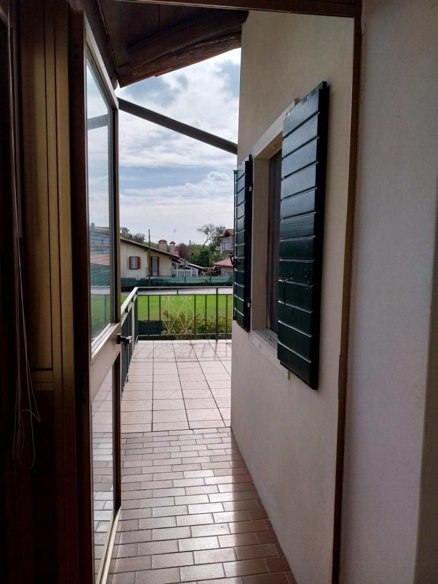 Family House on private courtyard in Fanna - Photo 8