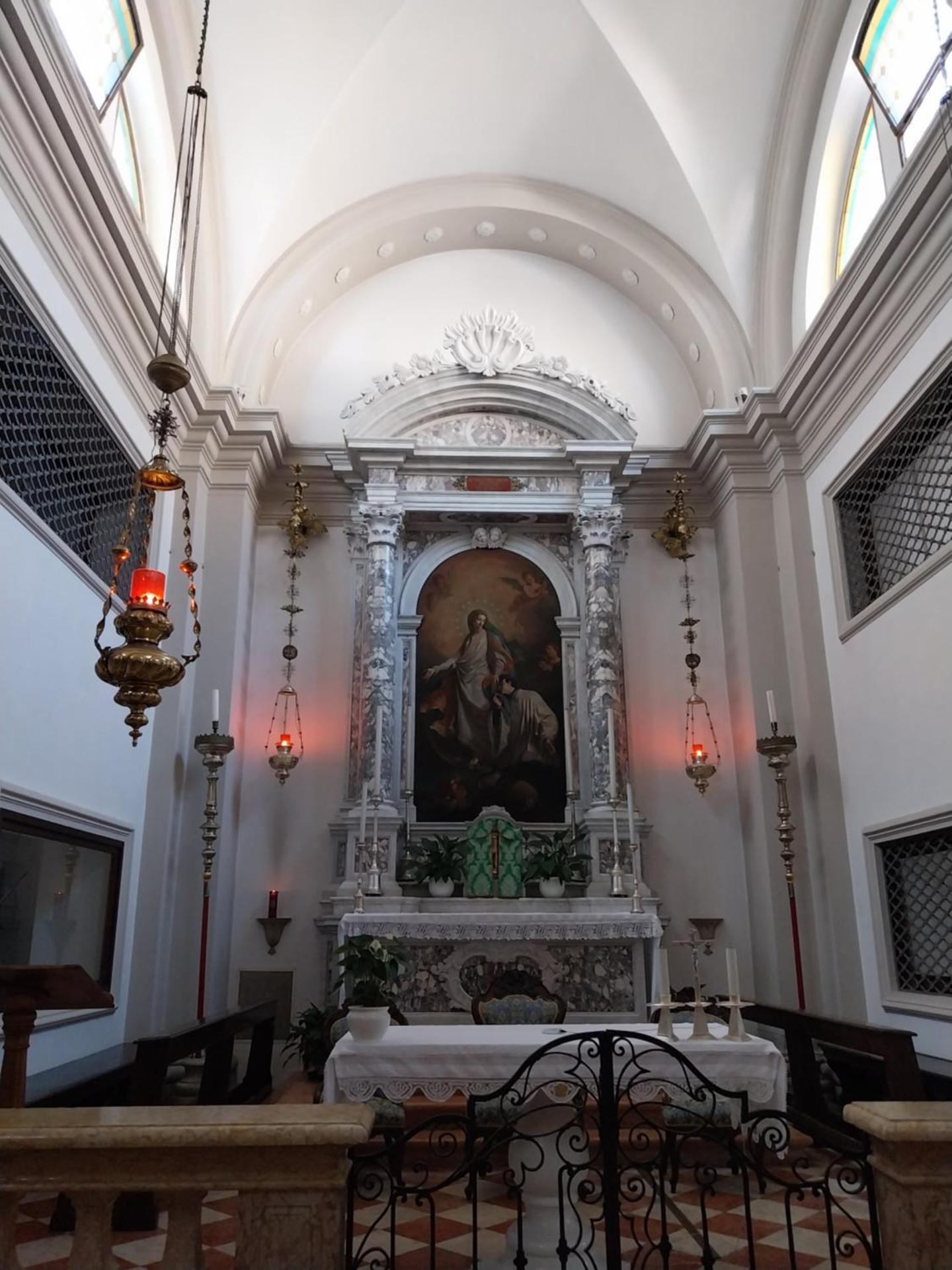 Family House on private courtyard in Fanna - Photo 32