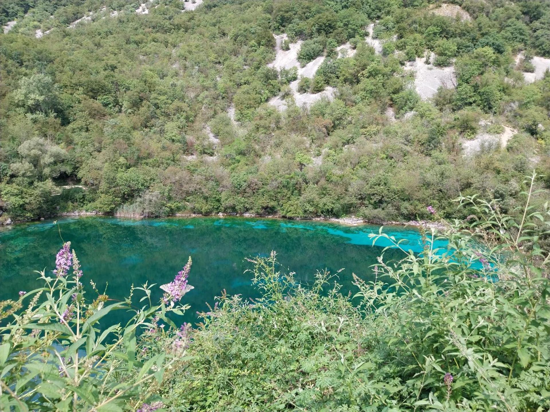 Family House on private courtyard in Fanna - Photo 2
