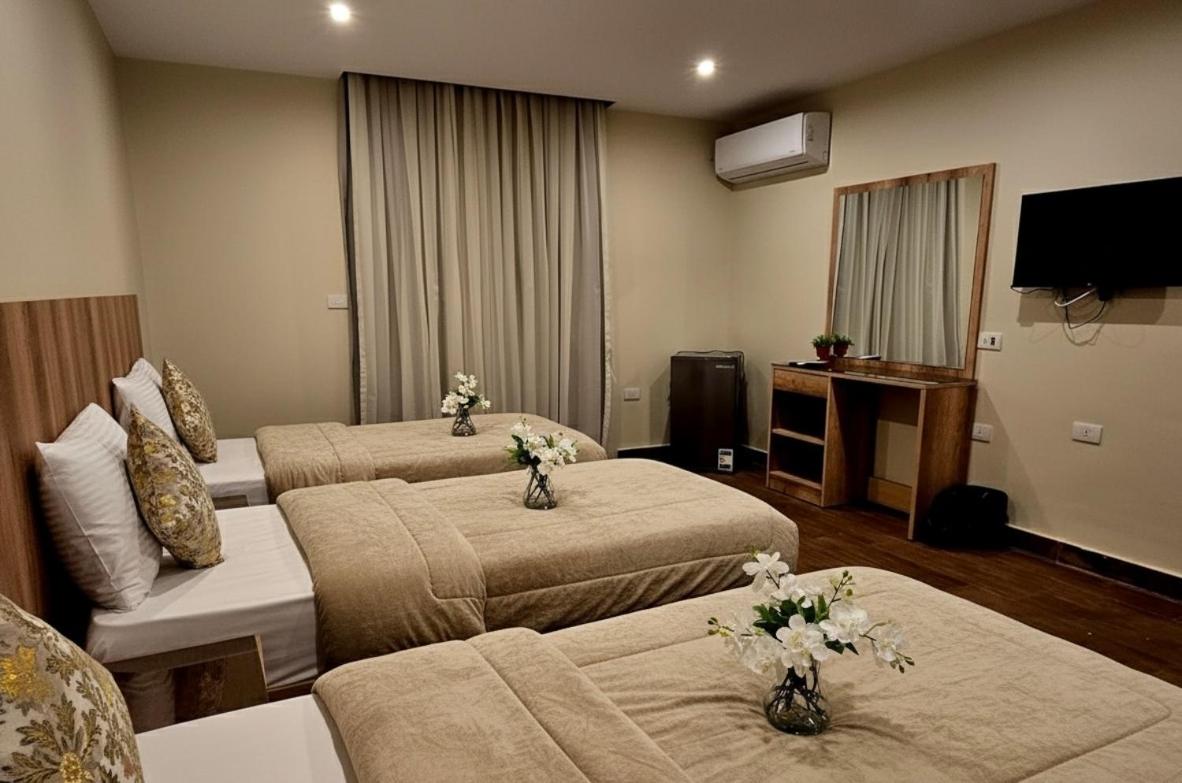 Executive Triple Room