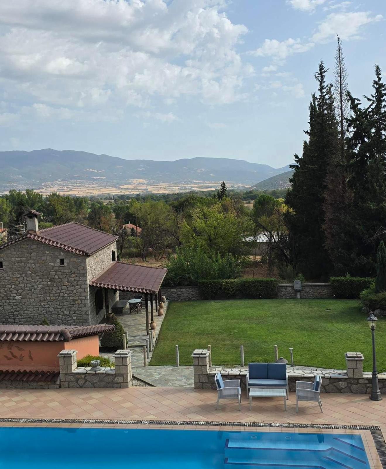 Panos Stone House - Photo 3