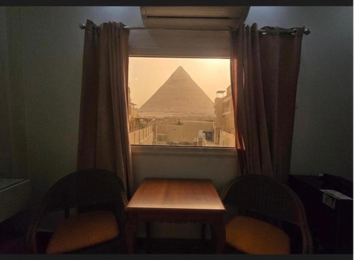 Pyramids A-Heaven Hotel and Rooftop Bedouin Tent - Photo 4