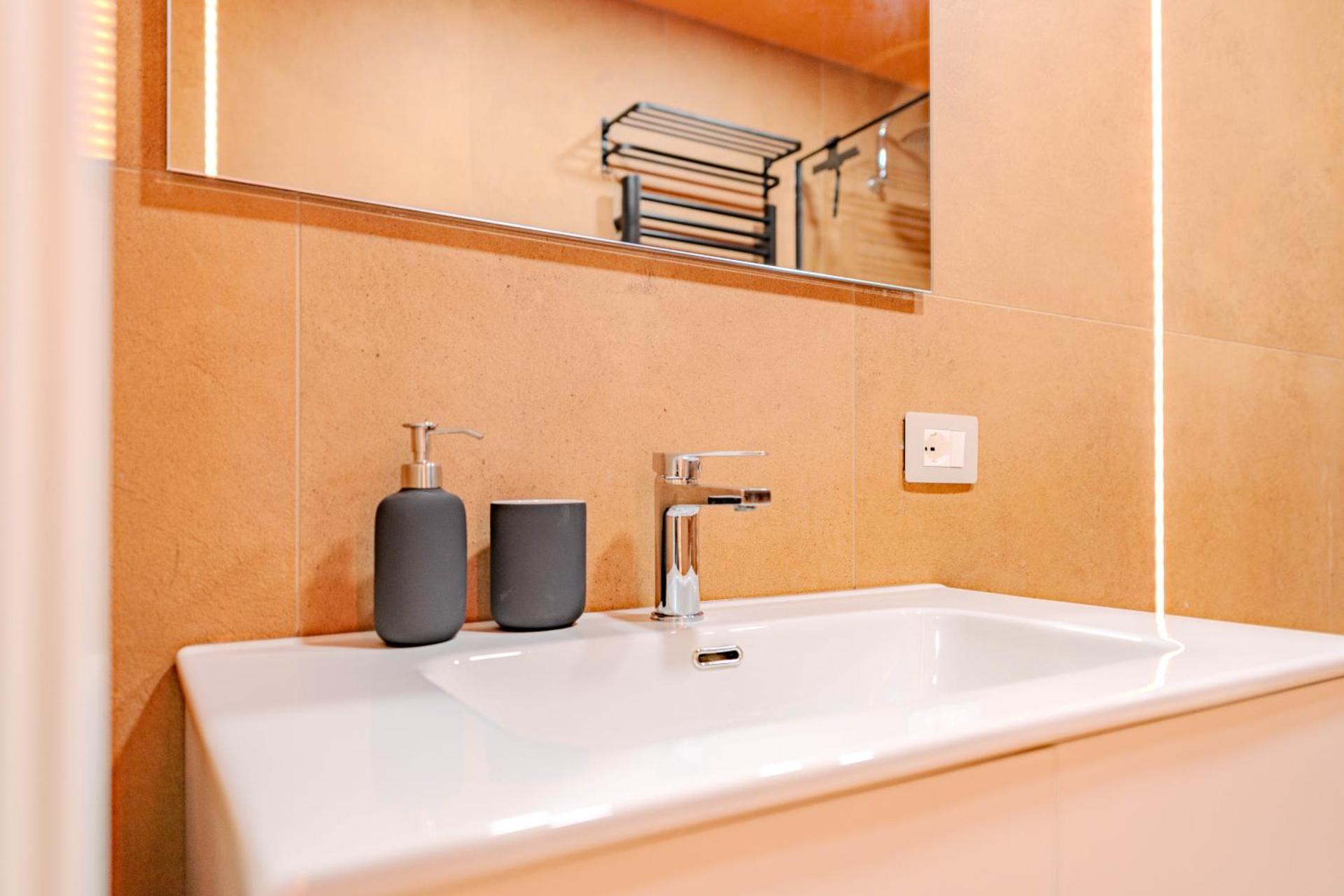 Le due dimore di Corso Torino - Photo 83