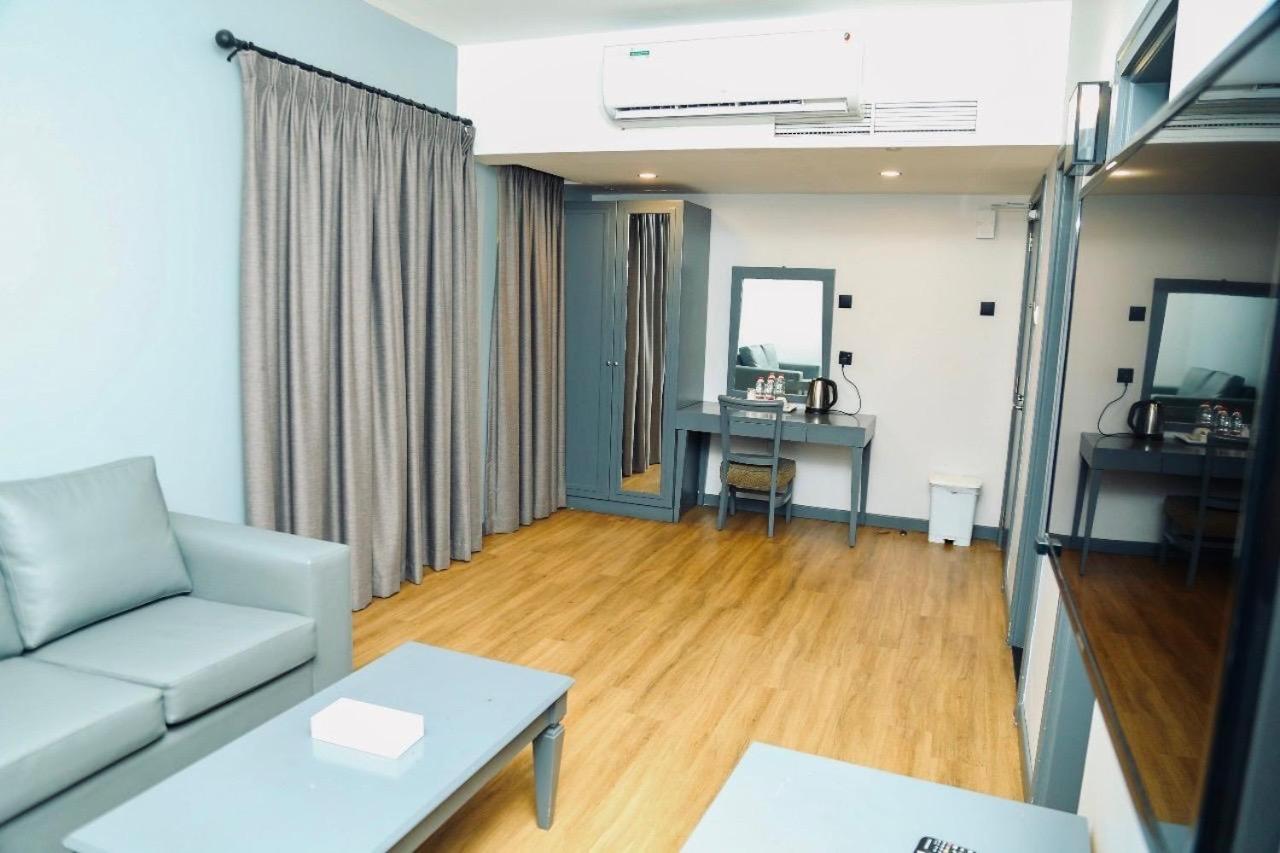 Al Sharq Hotel - Photo 7