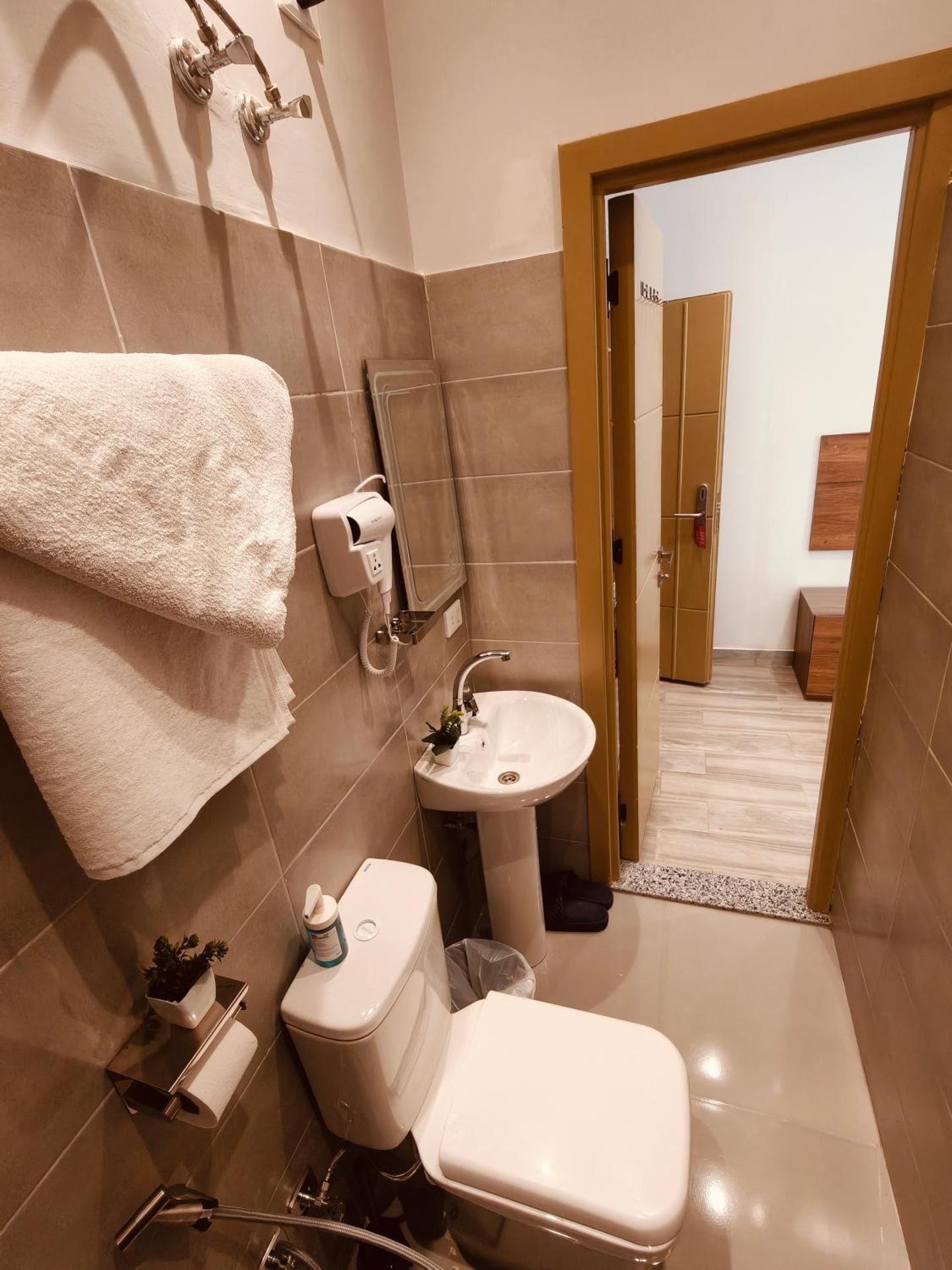 Swiss Tahrir downtown hotel - Photo 76