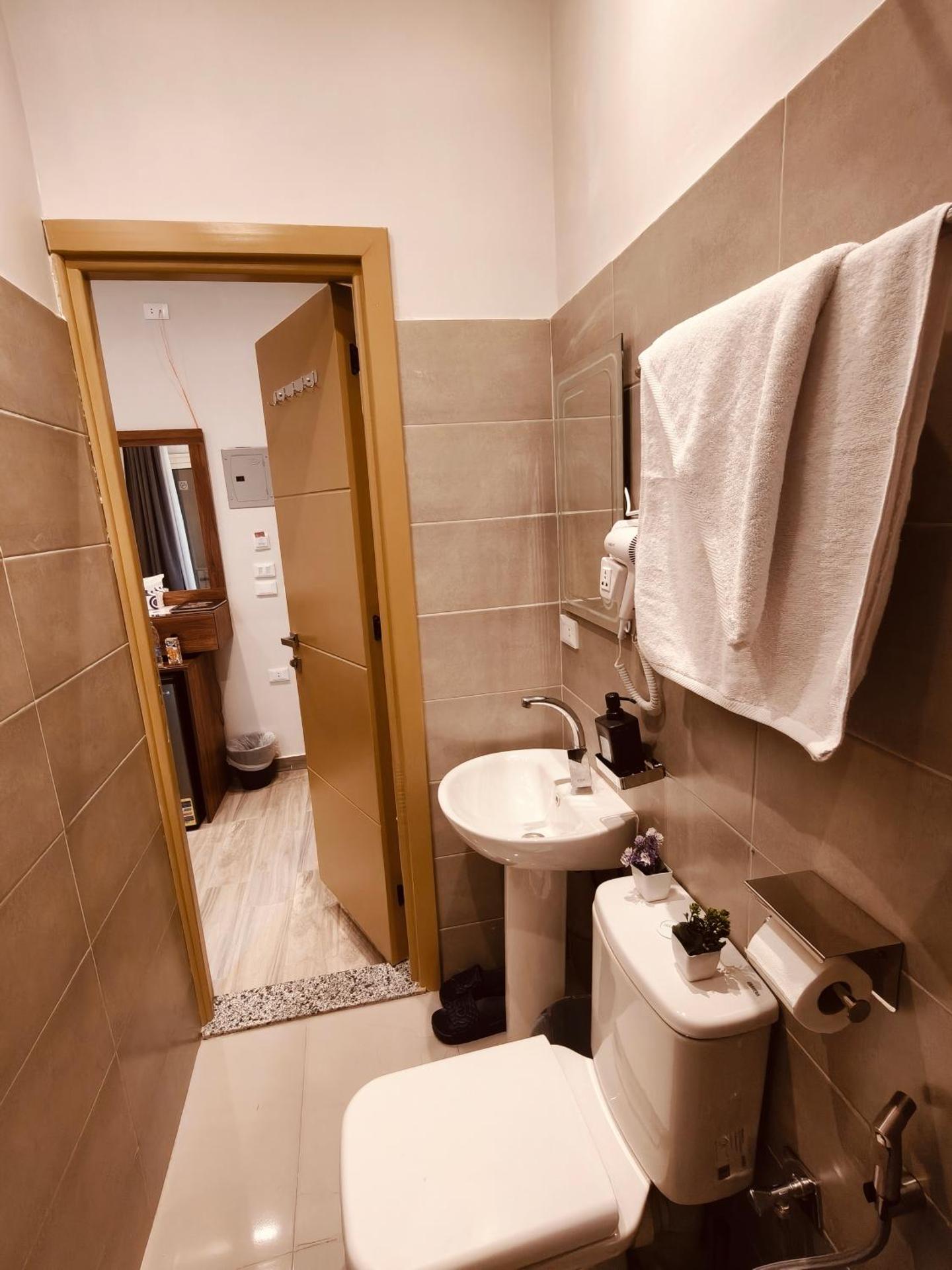 Swiss Tahrir downtown hotel - Photo 49