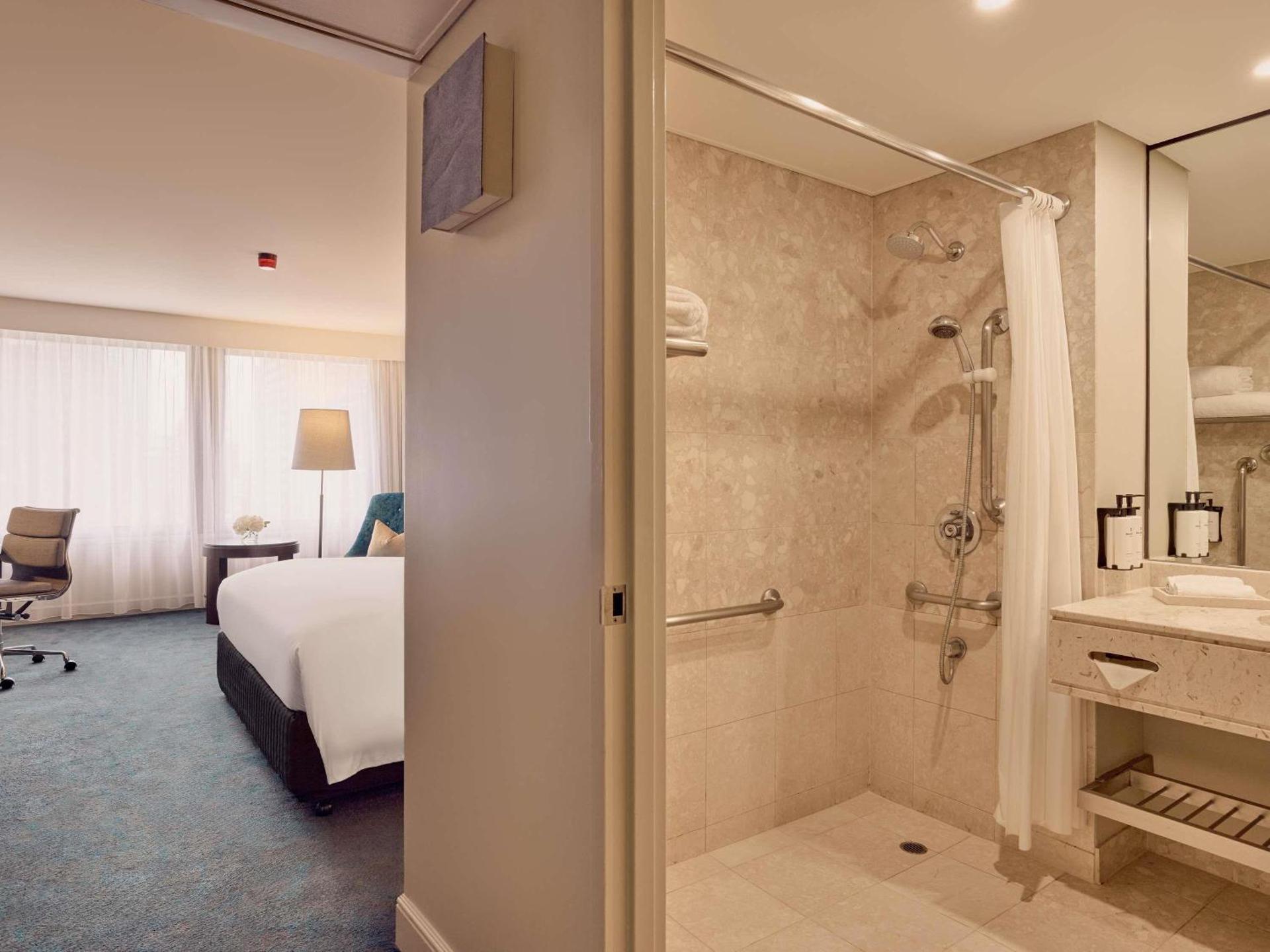 Sofitel Brisbane Central - Photo 30