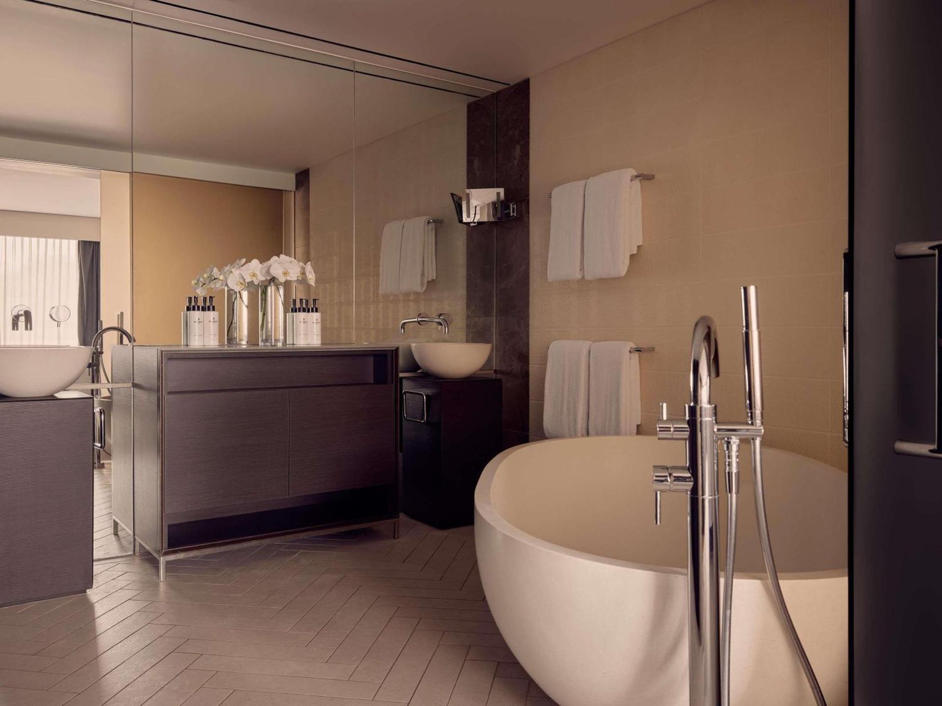 Sofitel Brisbane Central - Photo 44