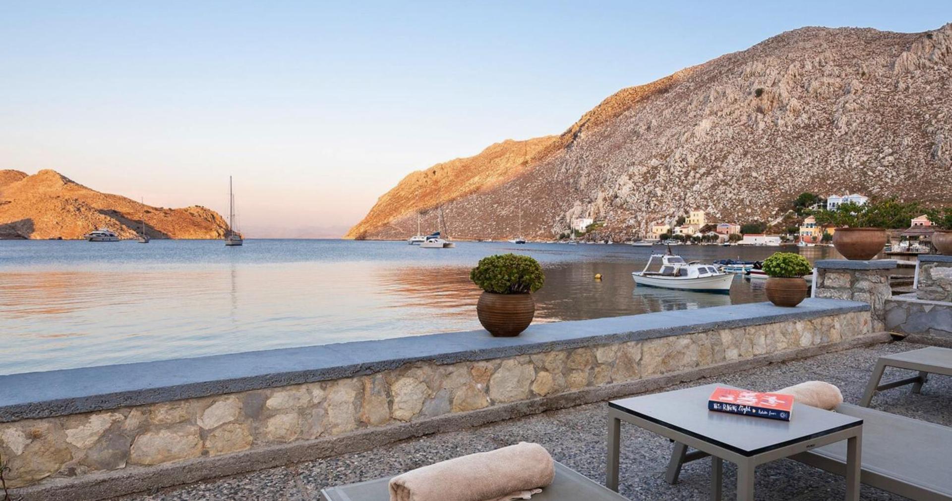 Pedi Beach Hotel - Photo 23